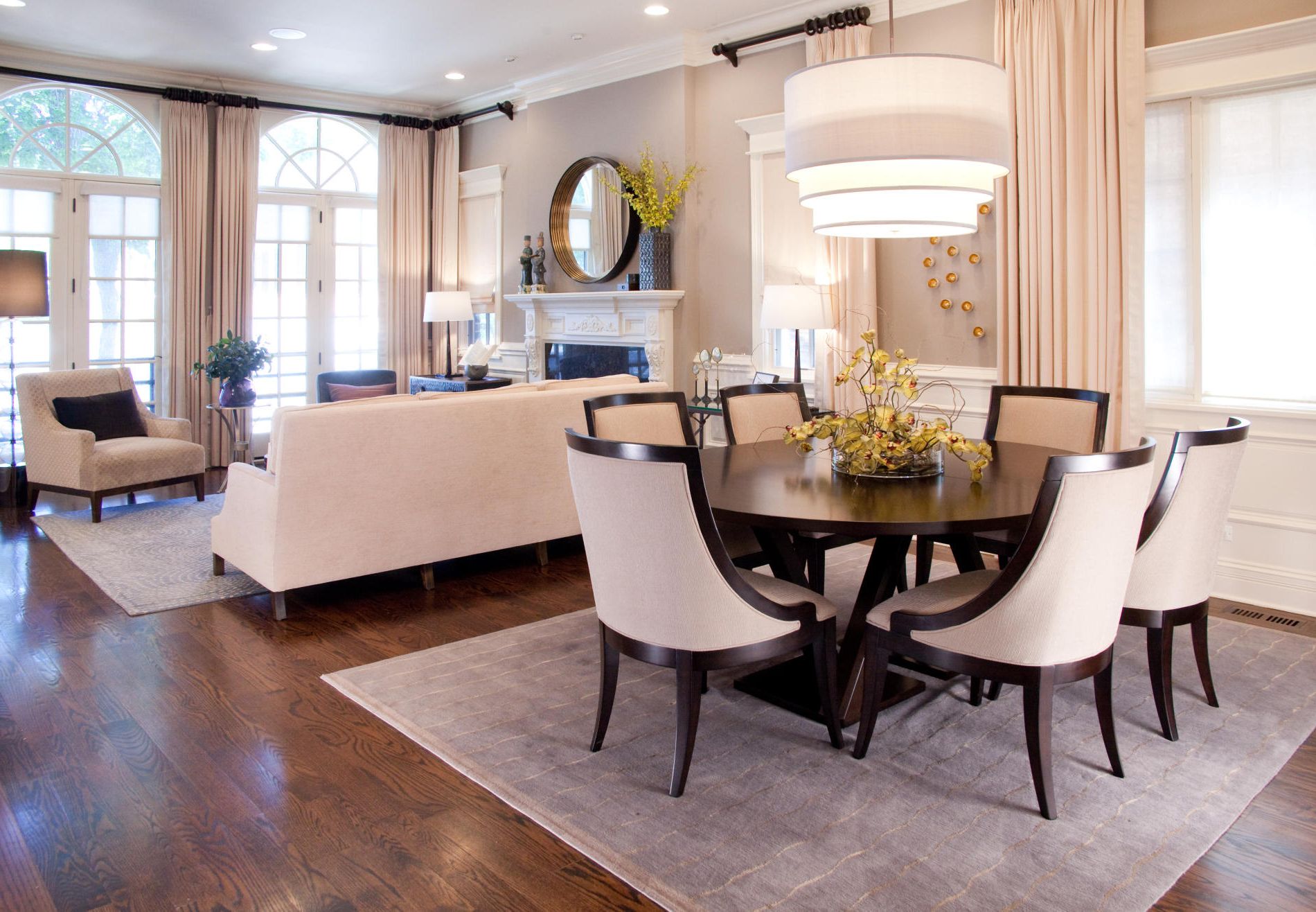 Condo Living Room Combined With Dining Table