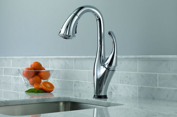 Delta Addison Kitchen Faucet (View 3 of 7)