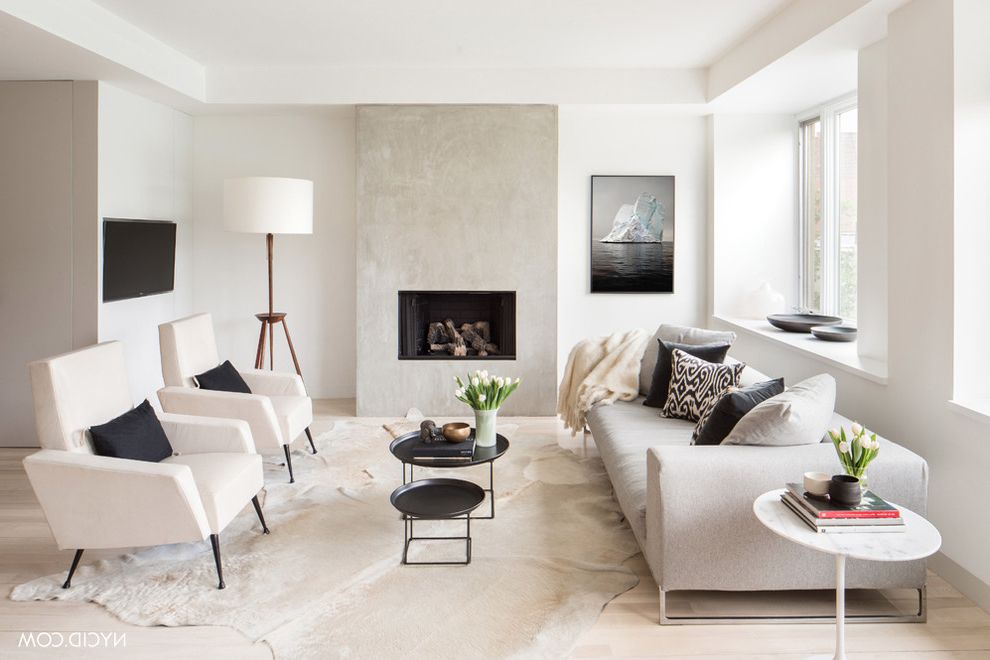 Elegant Living Room Design With Floor Lamp (View 9 of 13)