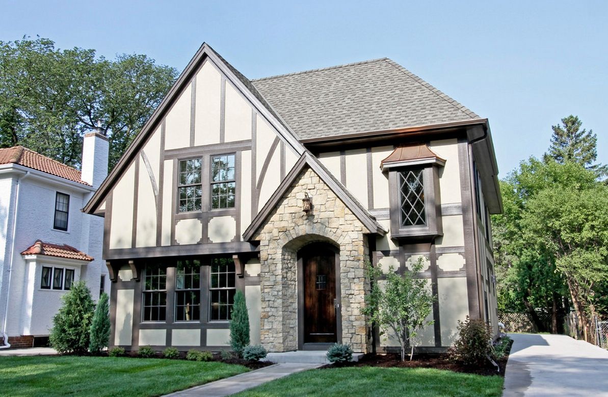 Exterior American Iconic Tudor Design Style (View 1 of 8)
