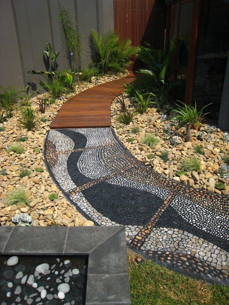 Pebble Stone And Wood Garden Path Combination (View 1 of 6)