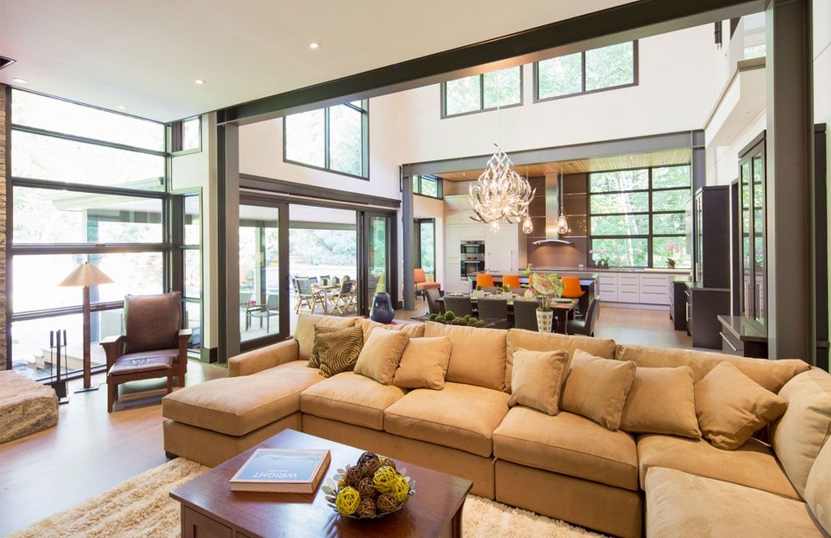Modern Luxury Living Room Design  (View 5 of 9)