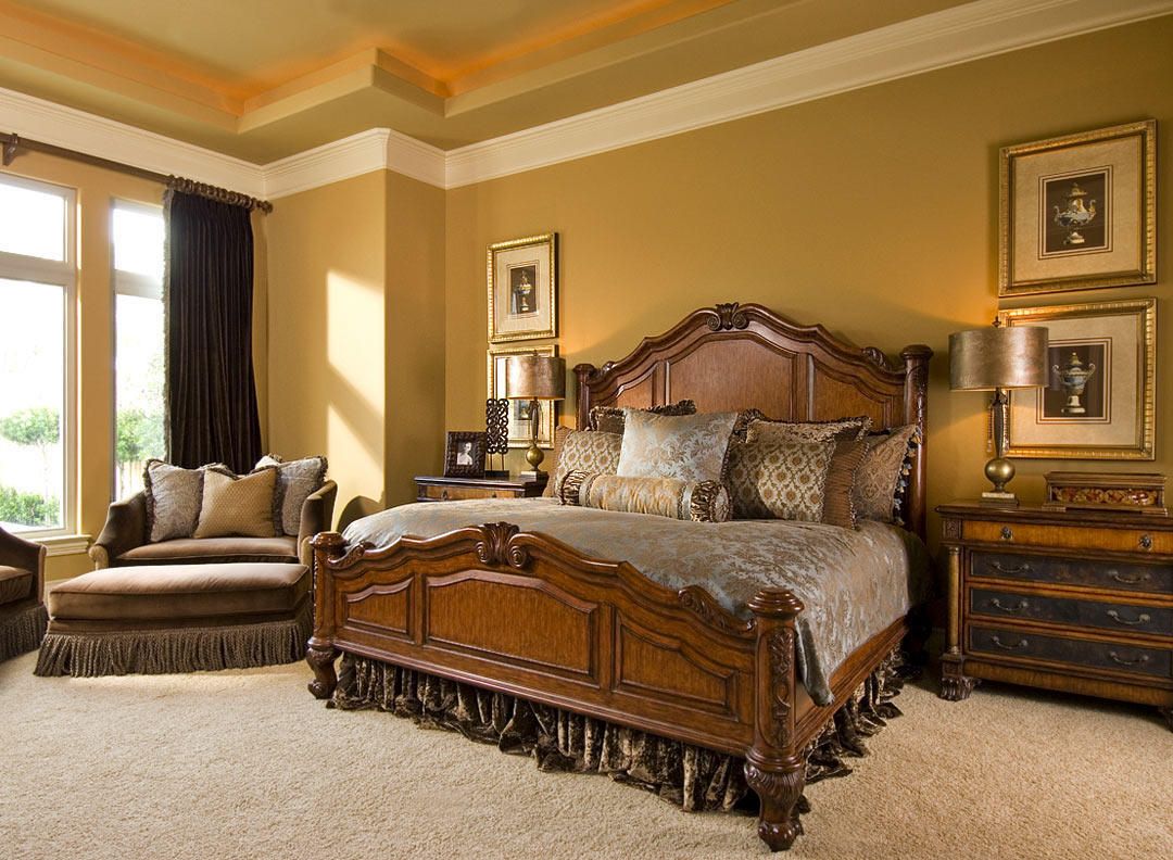 2015 Classic Traditional Bedroom Design (View 2 of 9)