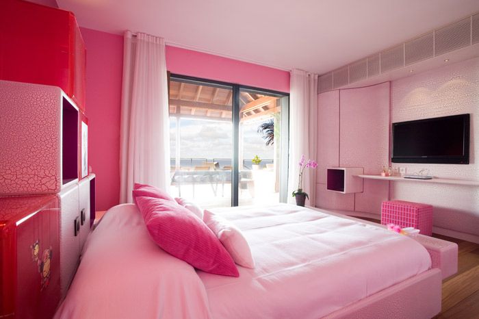 Featured Photo of Luxury Modern Pink Bedroom Makeover
