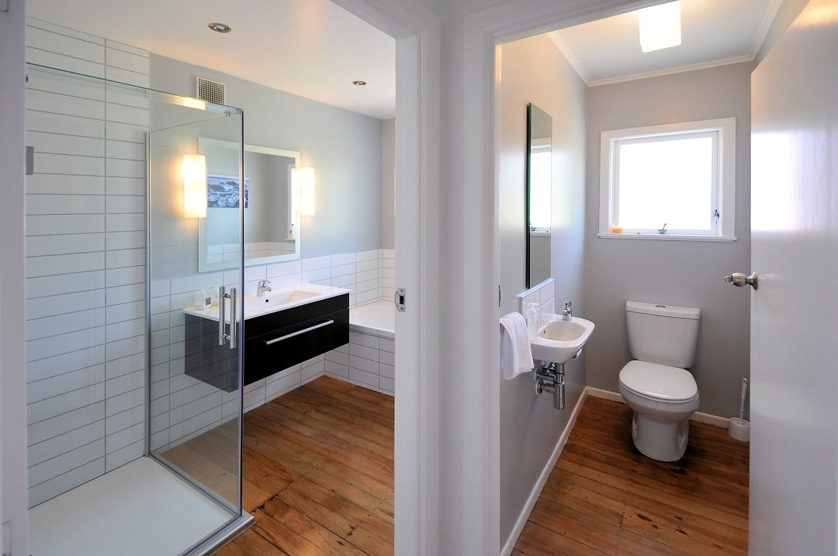 Bathroom Ave Bathroom Renovation Pictures Mirror Light Warm Lamp Remodeled Bathrooms Glass Wall Shocking Ways Renovating Bathrooms Will Make You Better In Bed (View 9 of 23)