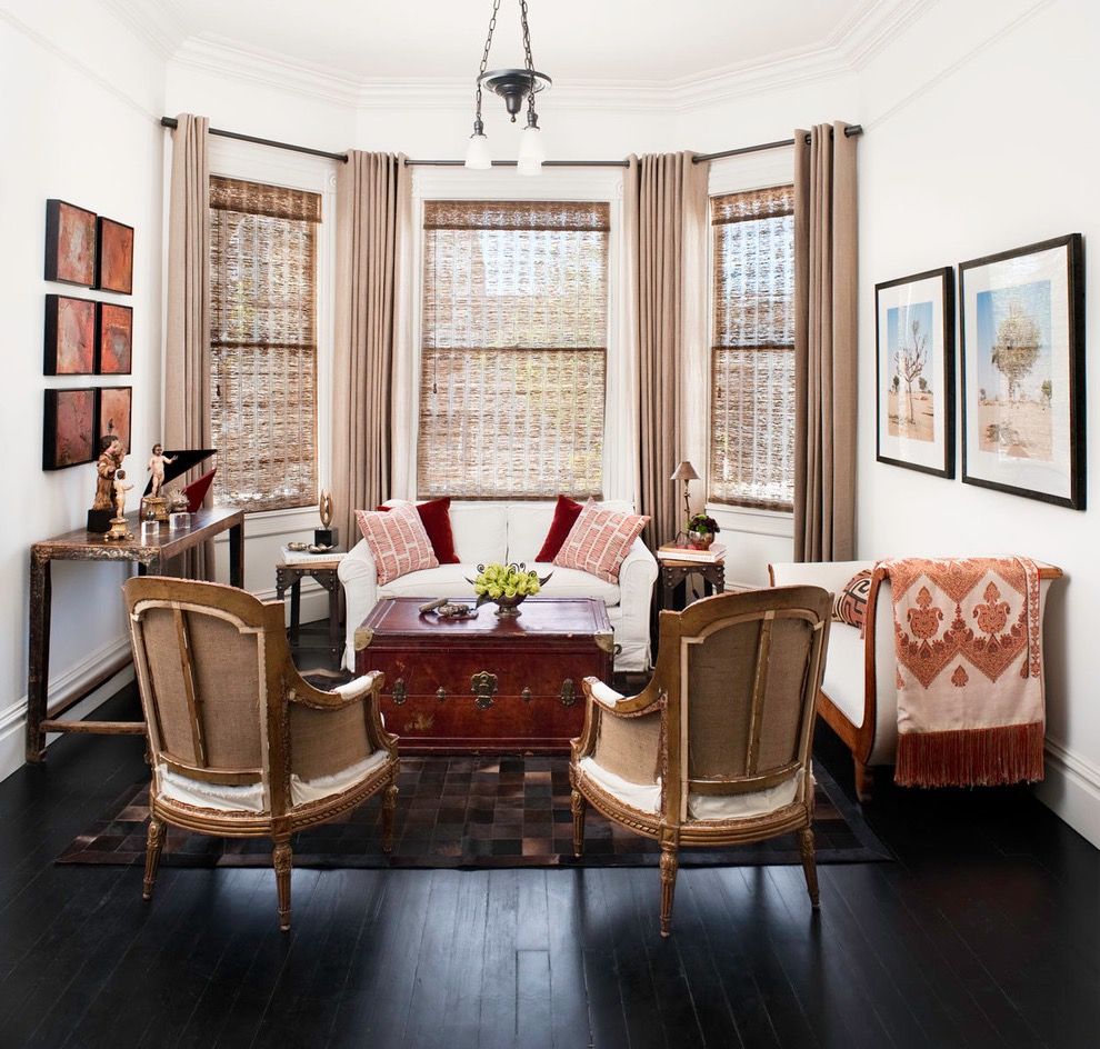 Eclectic Indian Living Room With Rustic Furniture And Classic Color Theme (View 5 of 12)