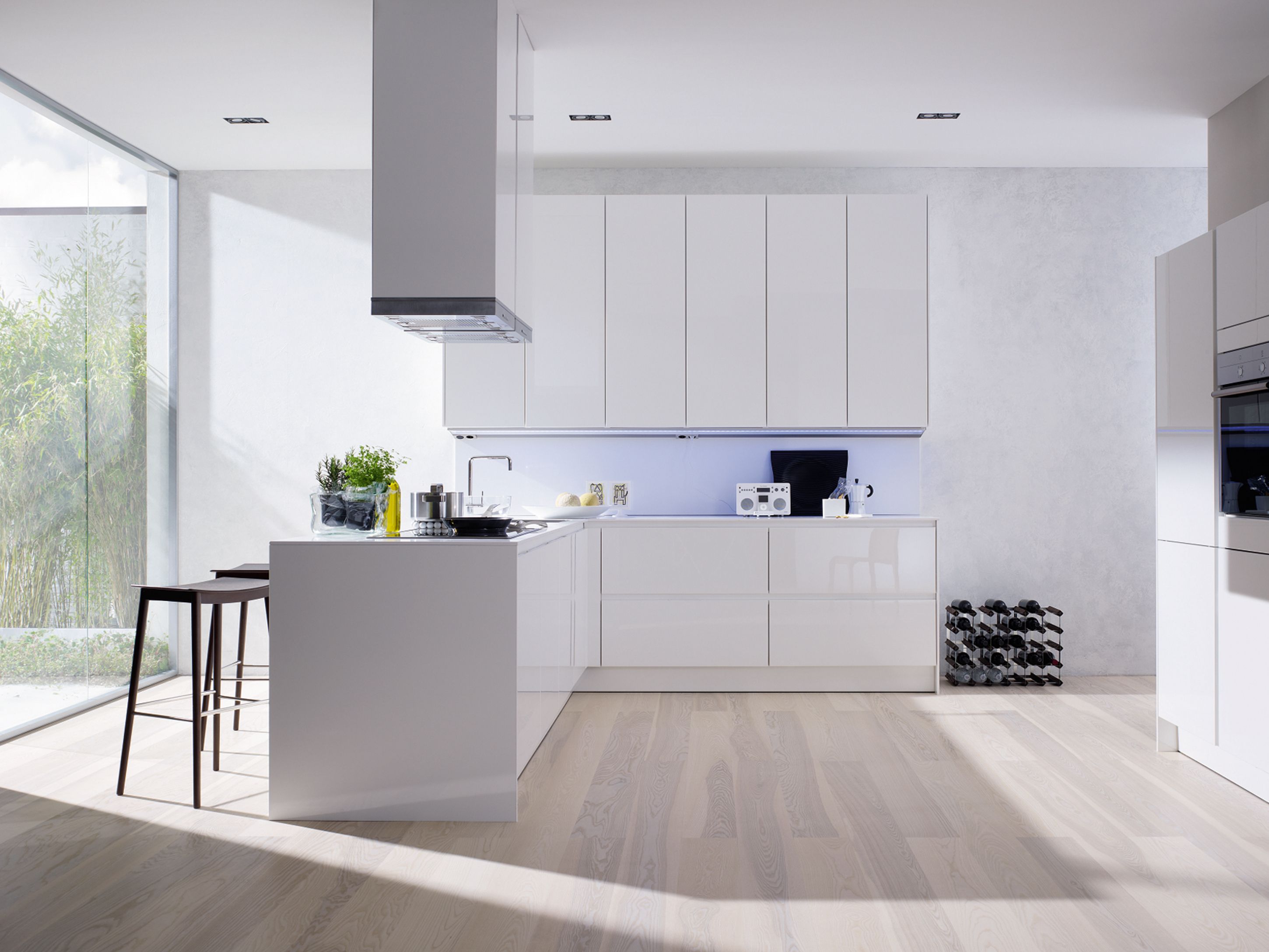 Luxury Kitchen Design Idea With White Kitchen Cabinet White Range Hood And White Hardwood Floor Tile Elegant Kitchen Design Ideas (View 93 of 123)