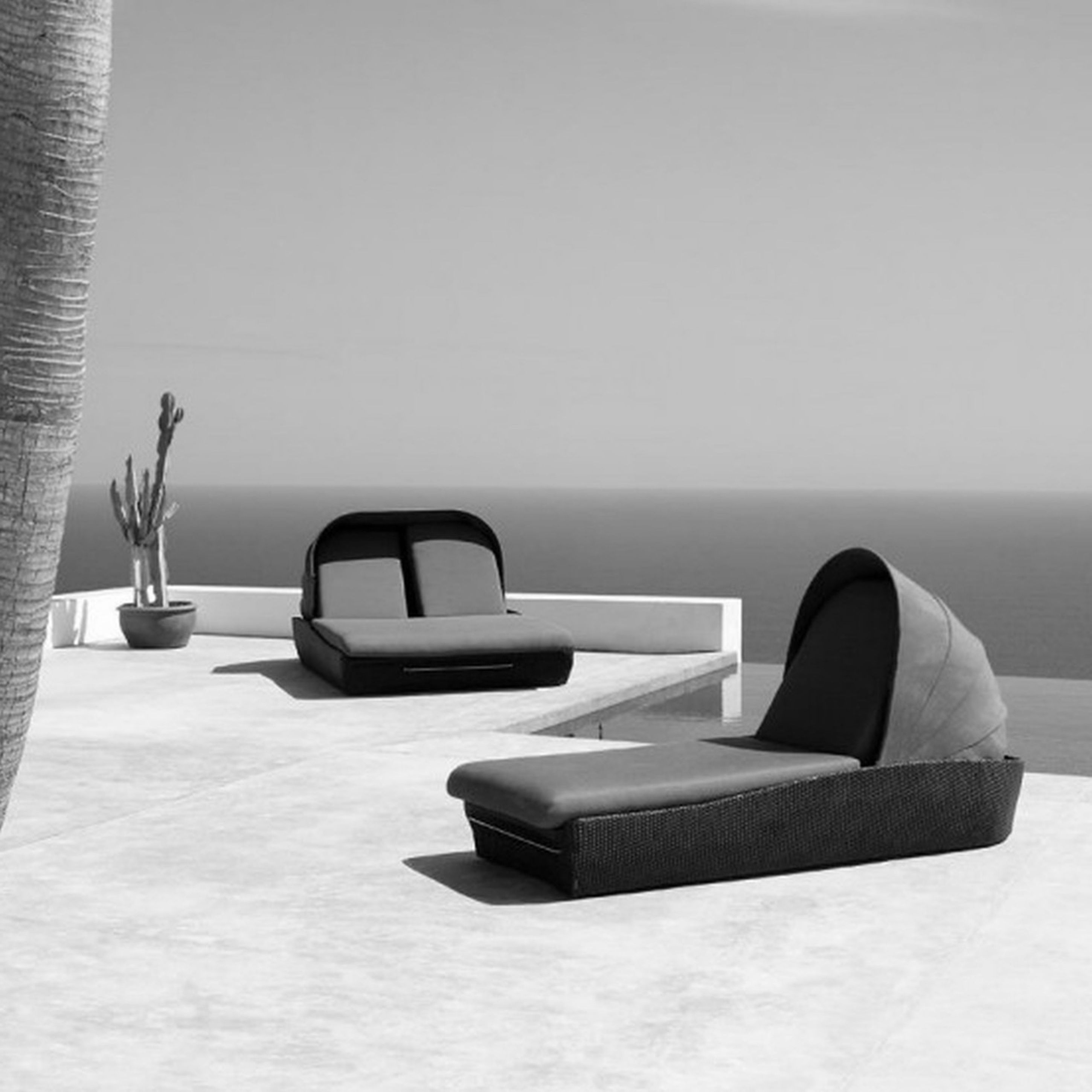 Luxury Mid Century Modern Outdoor Idea With Gray Lounge Chairs Classy Mid Century Modern Outdoor Ideas (View 103 of 123)