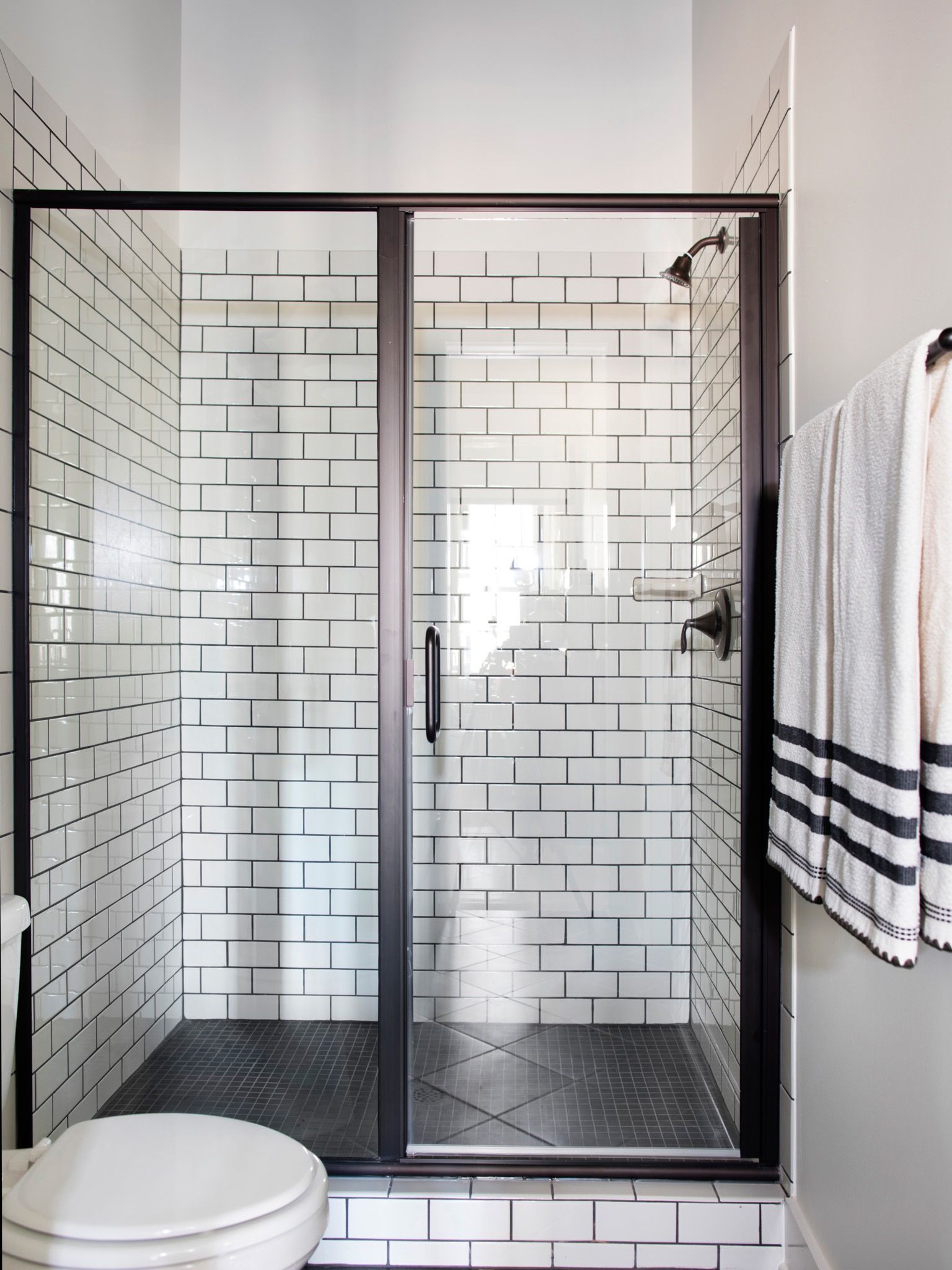 Black And White Shower Room With Subway Tile (View 3 of 17)