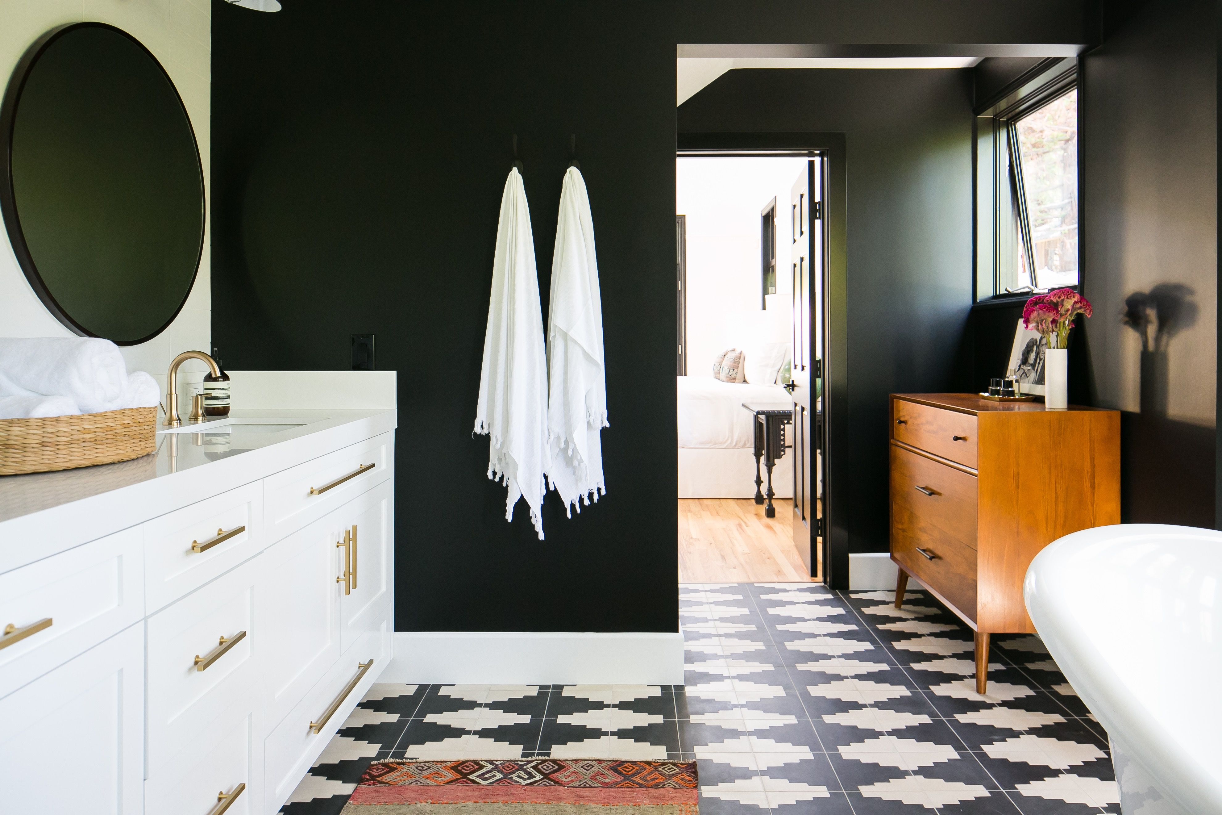 Black And White Spa Bathroom Color Theme With Black Wall Color (View 6 of 14)