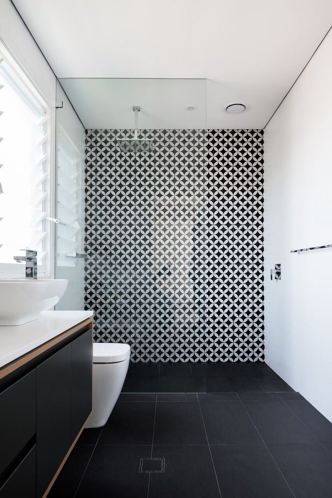 Contemporary Walk In Shower With Black And White Wall Tile Design (View 14 of 17)