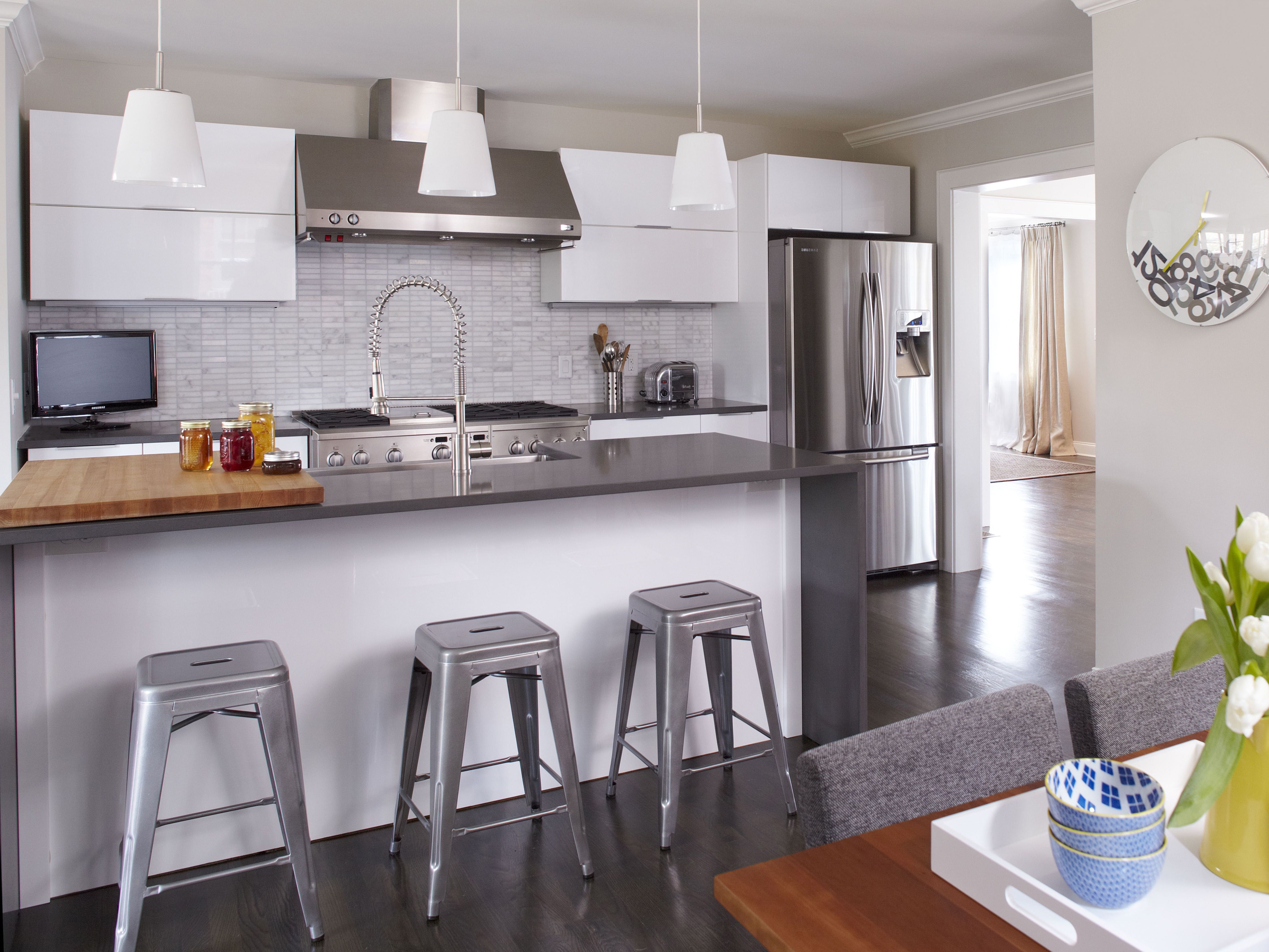 Eat In Open Kitchen With Metal Barstools (View 5 of 23)