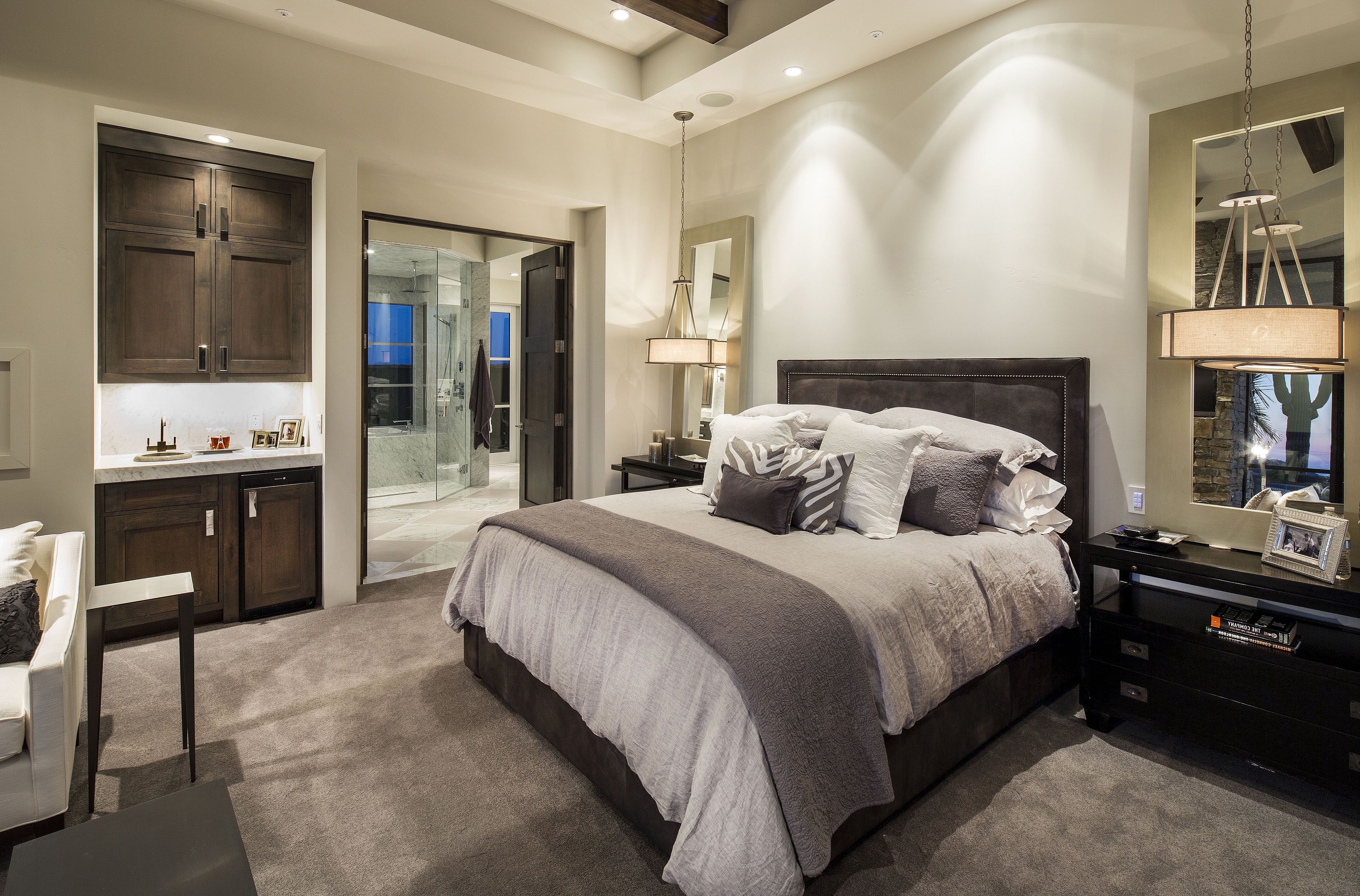 Modern Bedroom With Built In Mini Bar (View 15 of 23)