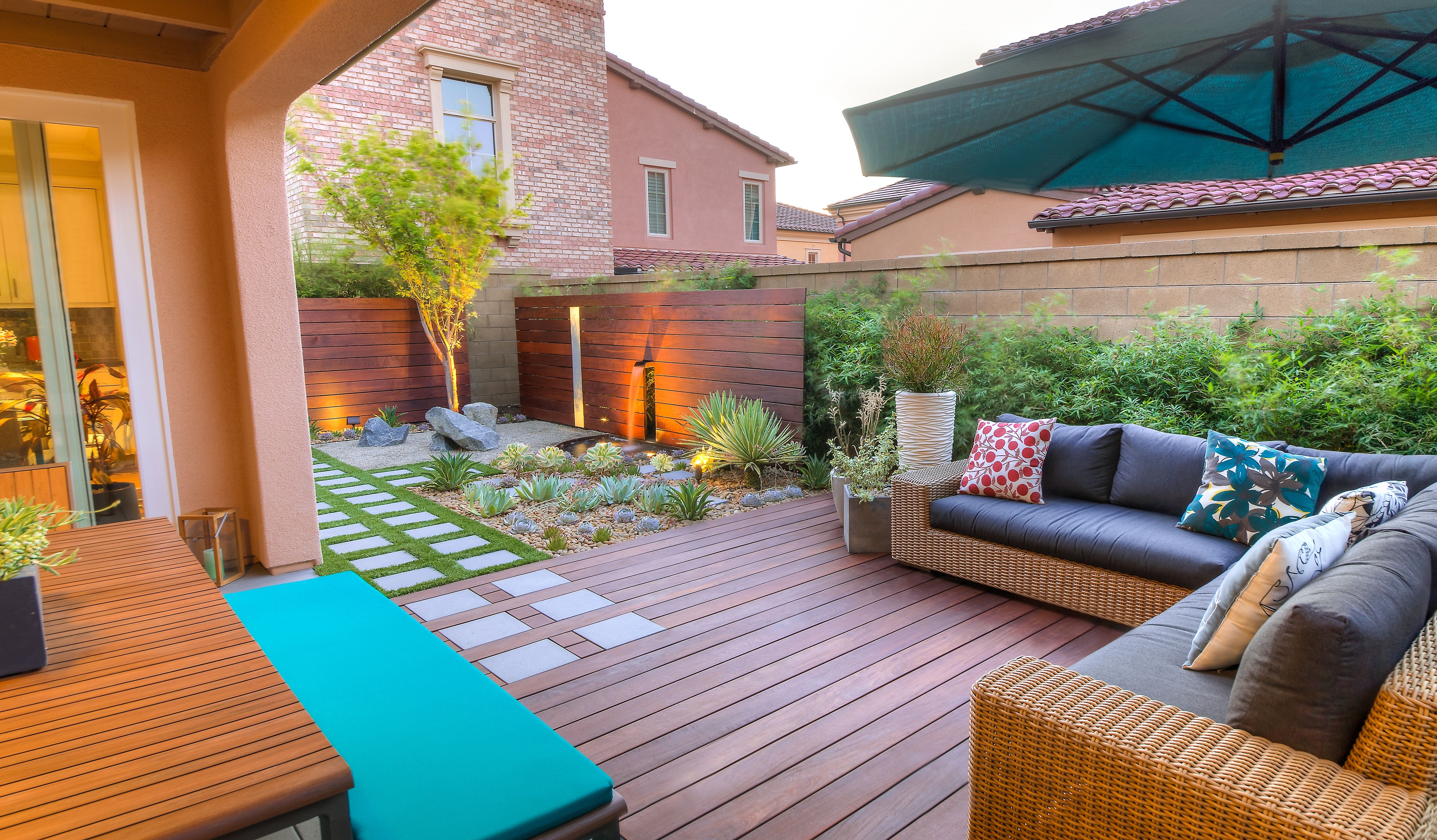 Featured Photo of Contemporary Garden Design With Elegant Look