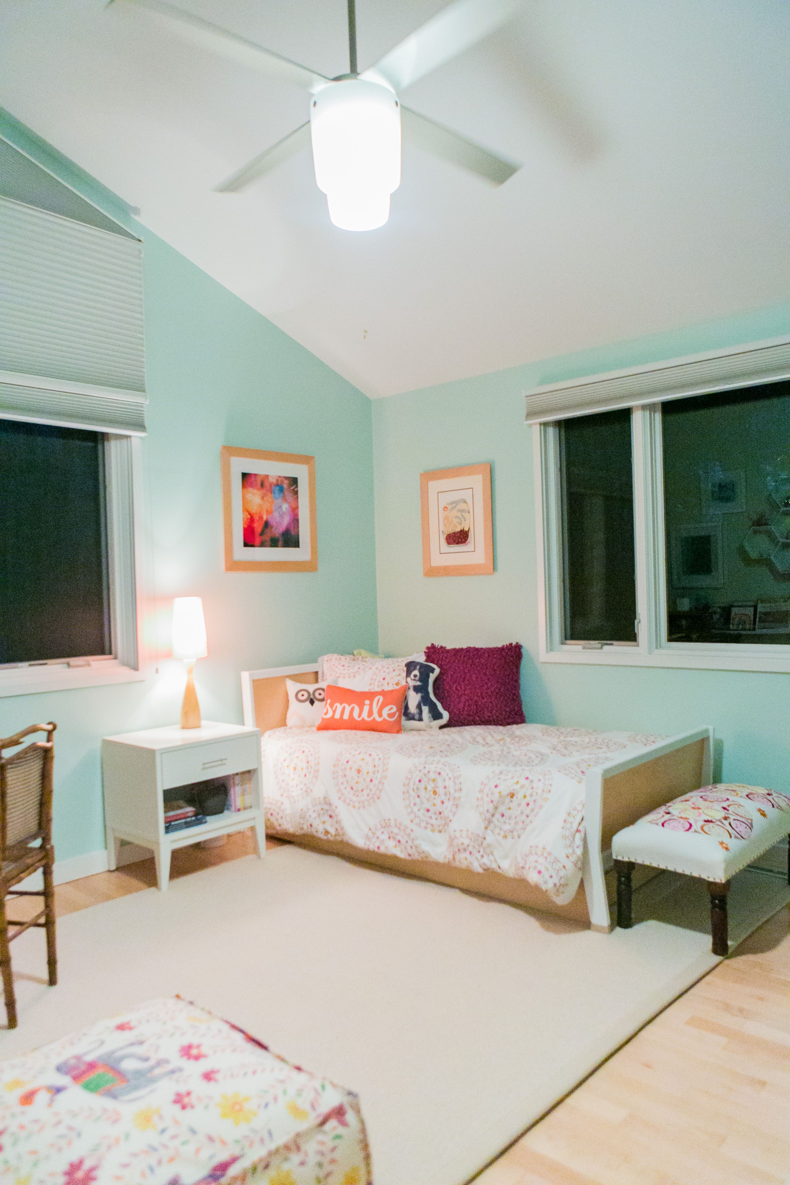 Traditional Bedroom Remodel For Chic Kids Bedroom (View 8 of 35)