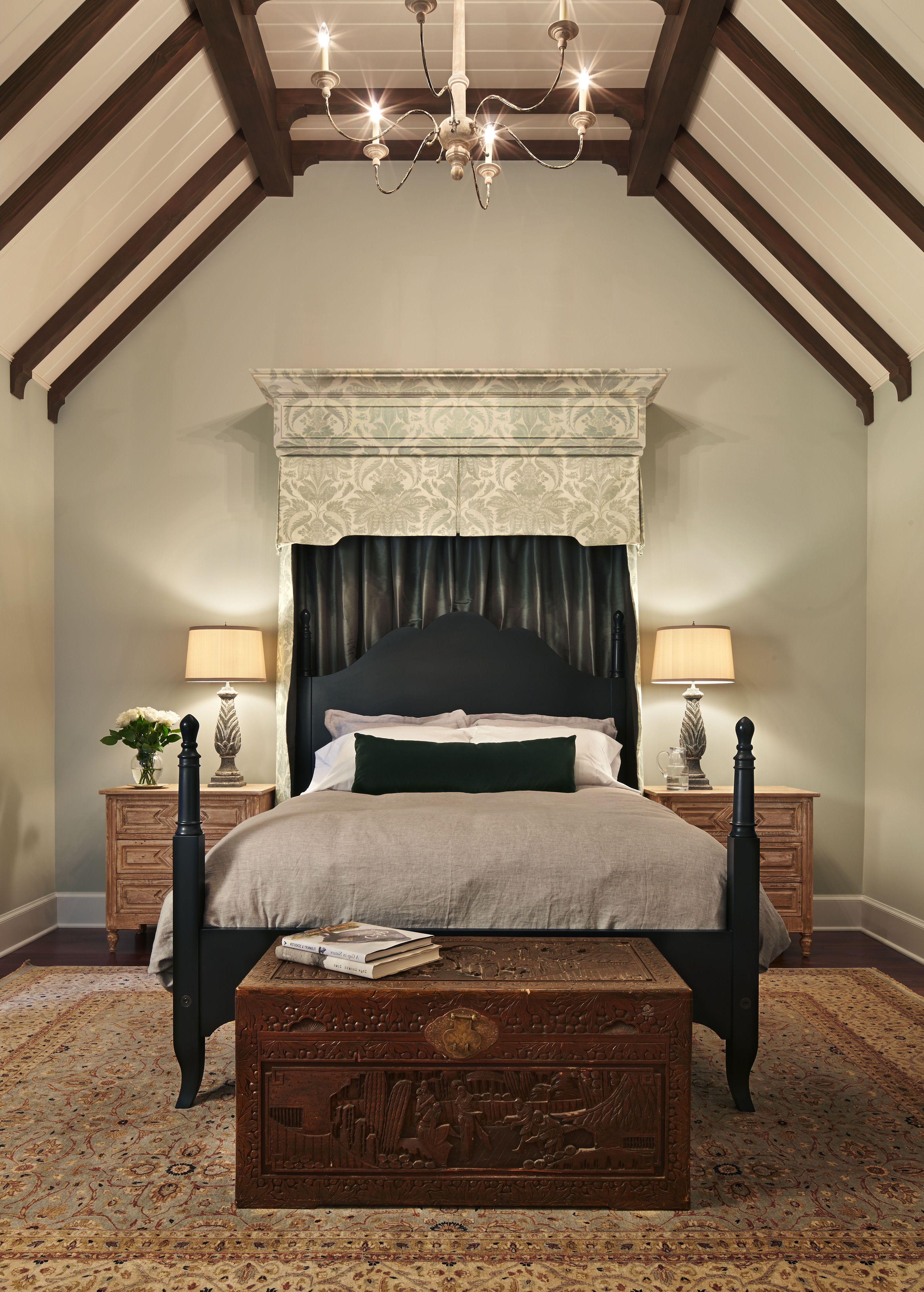 Traditional Bedroom With Grand Vaulted Ceiling (View 28 of 32)