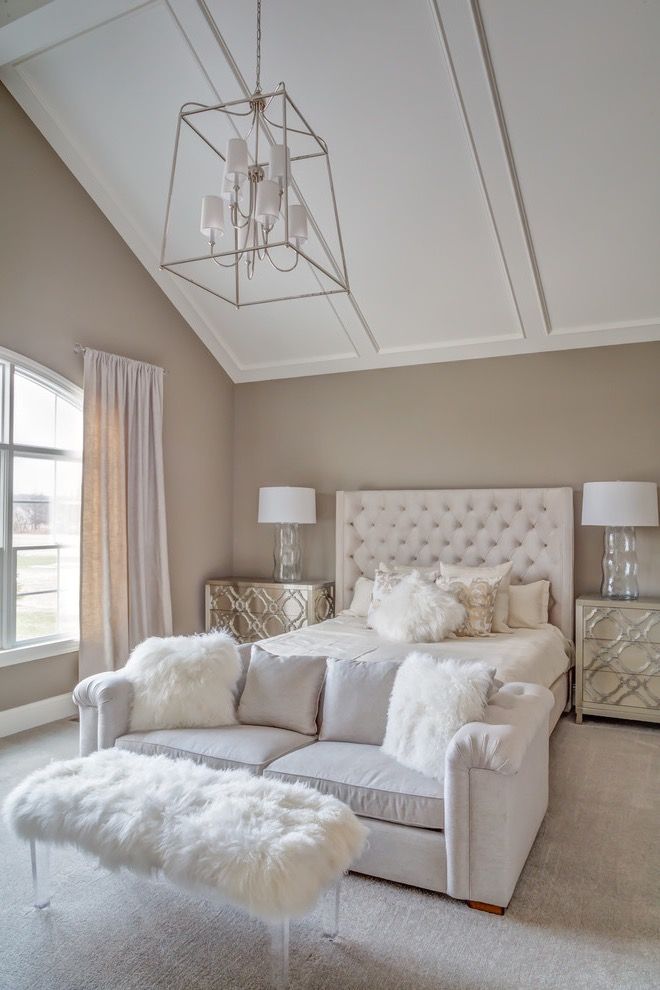Elegant Master Bedroom For Parents With Luxury Nuance (View 16 of 30)