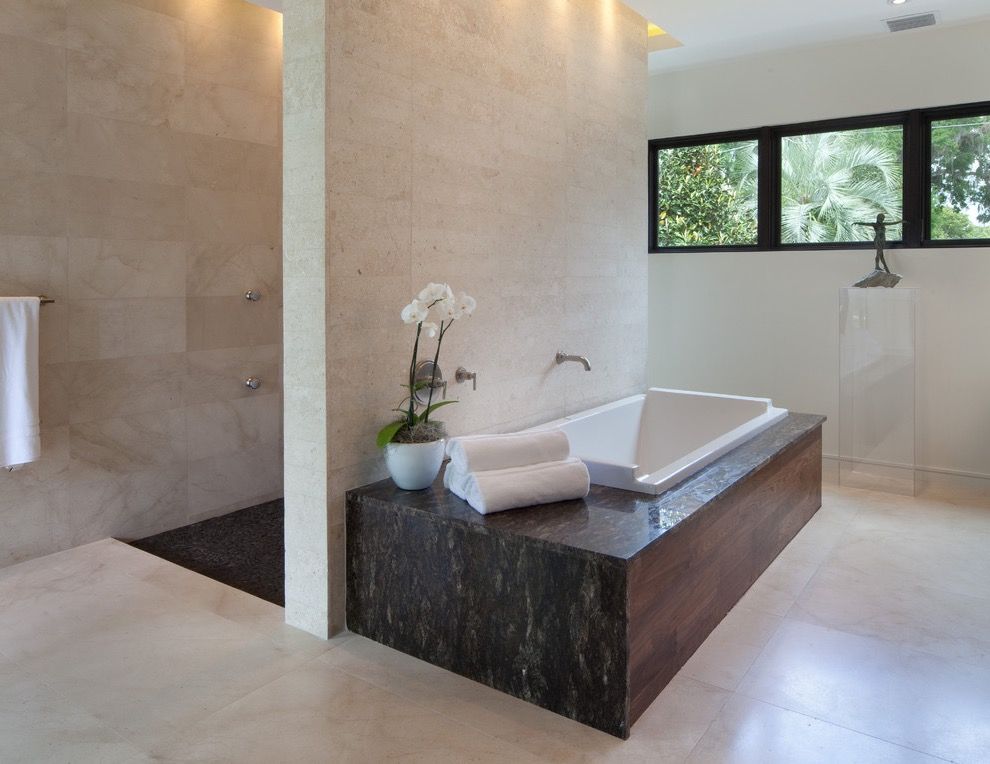 Minimalist Doorless Walk In Shower Design With Mosaic Tile (View 15 of 29)