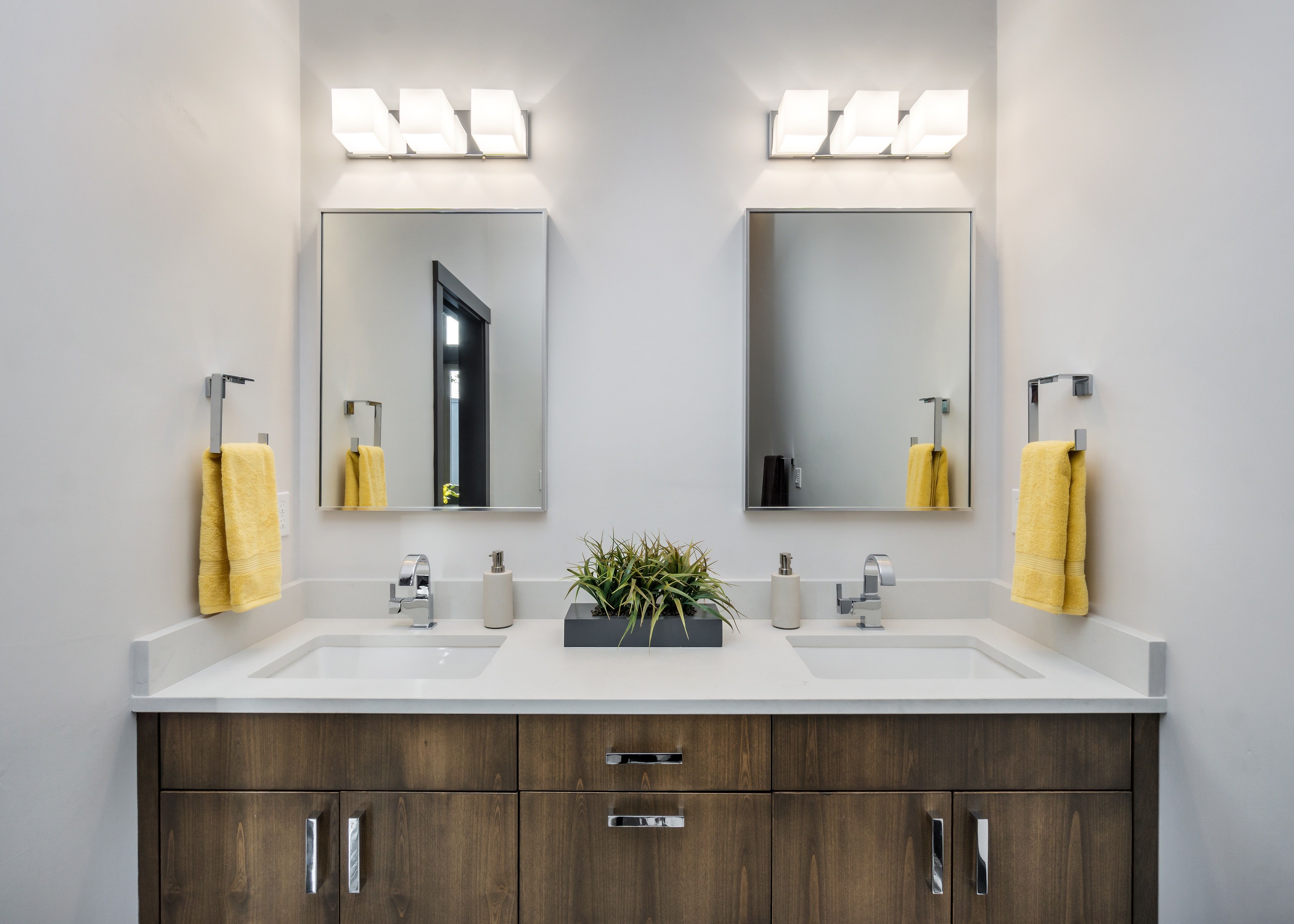 Modern Bathroom Cabinet Furniture With Double Sinks And Mirrors (View 18 of 18)