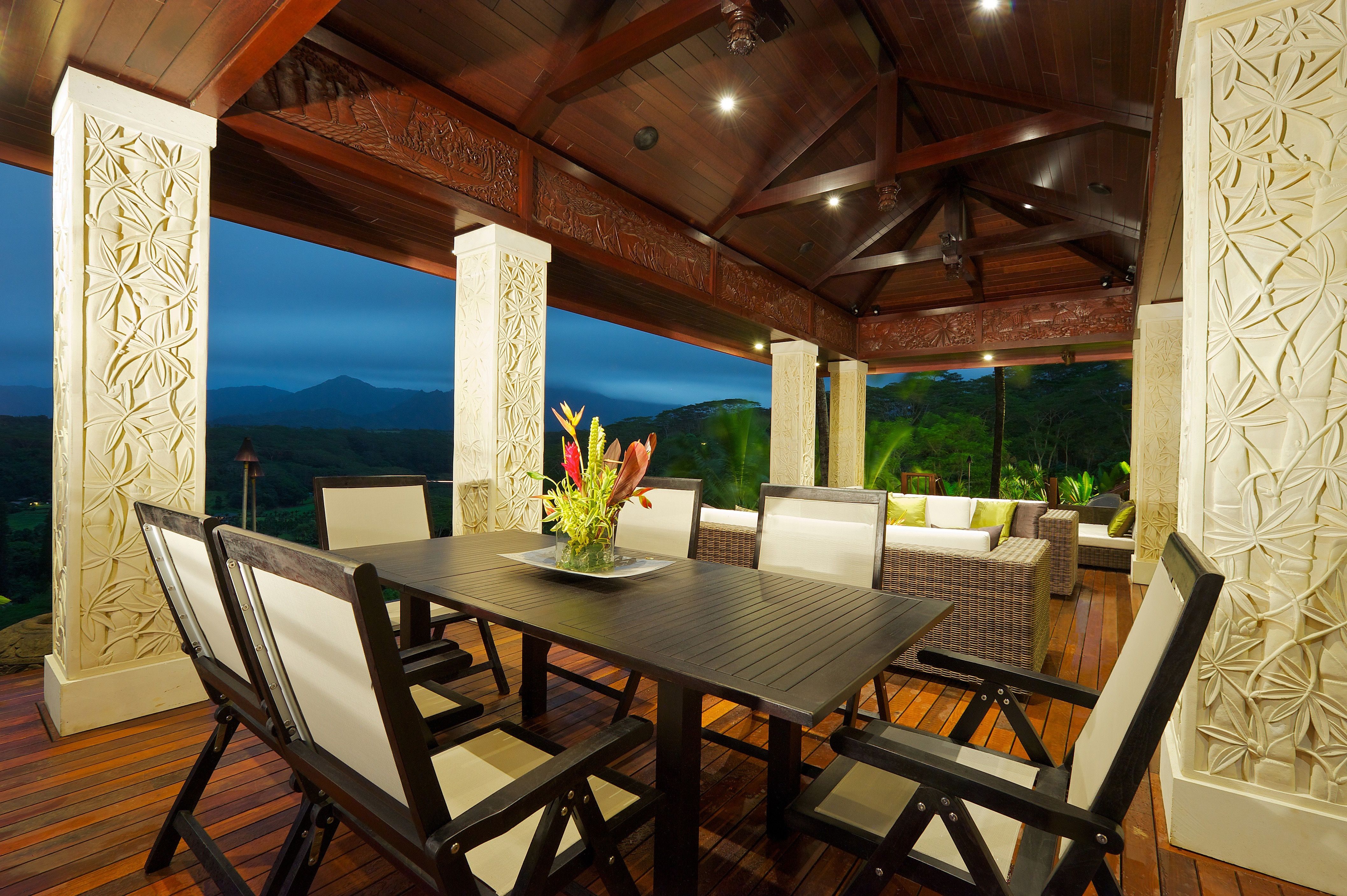 Exotic Open Plan Dining Room In Tropical Style (View 8 of 30)