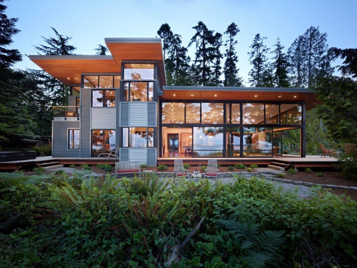 Large Modern Home Design Landscape (View 6 of 33)