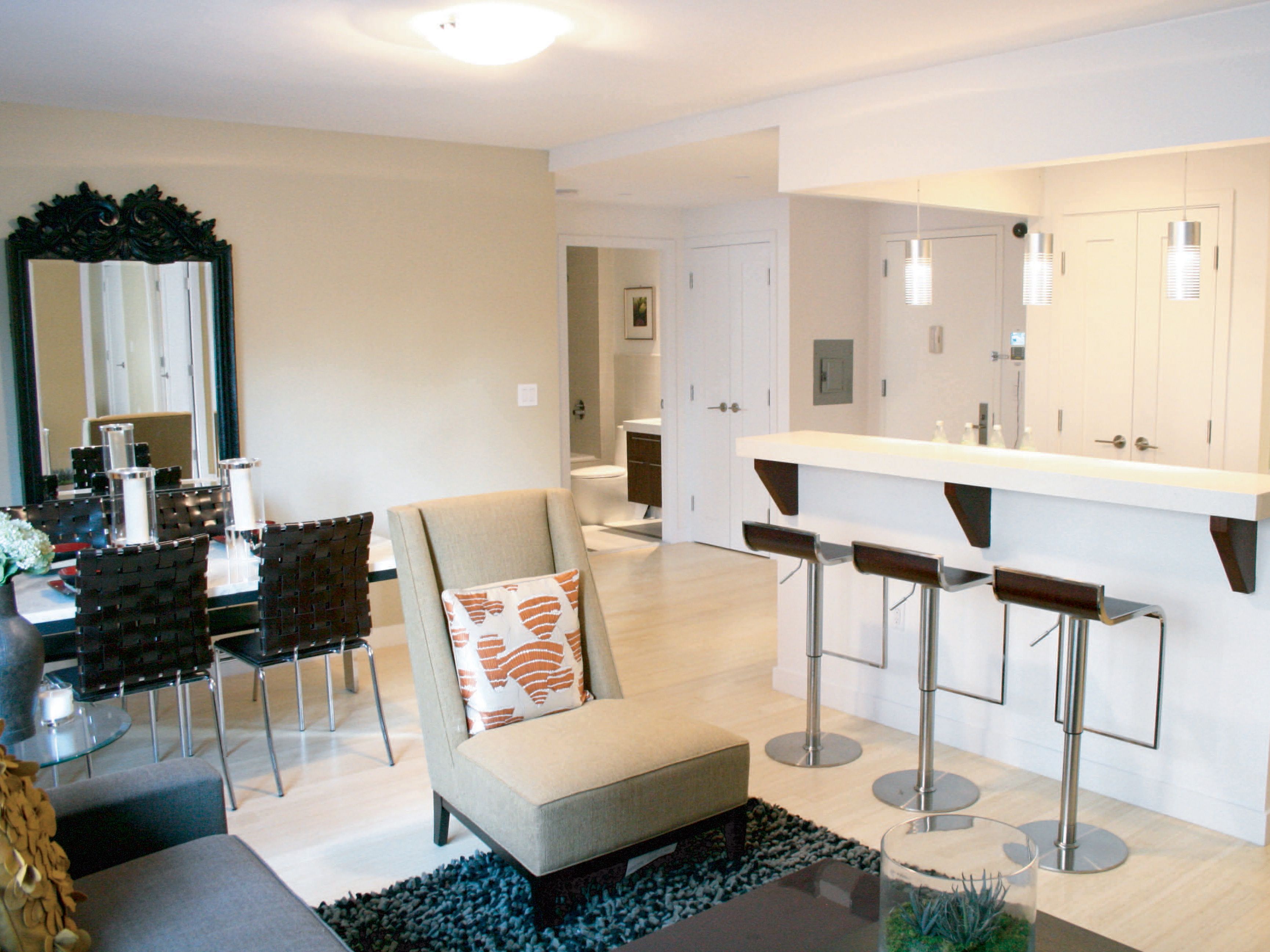 Neutral Contemporary Apartment Living Space (View 28 of 30)
