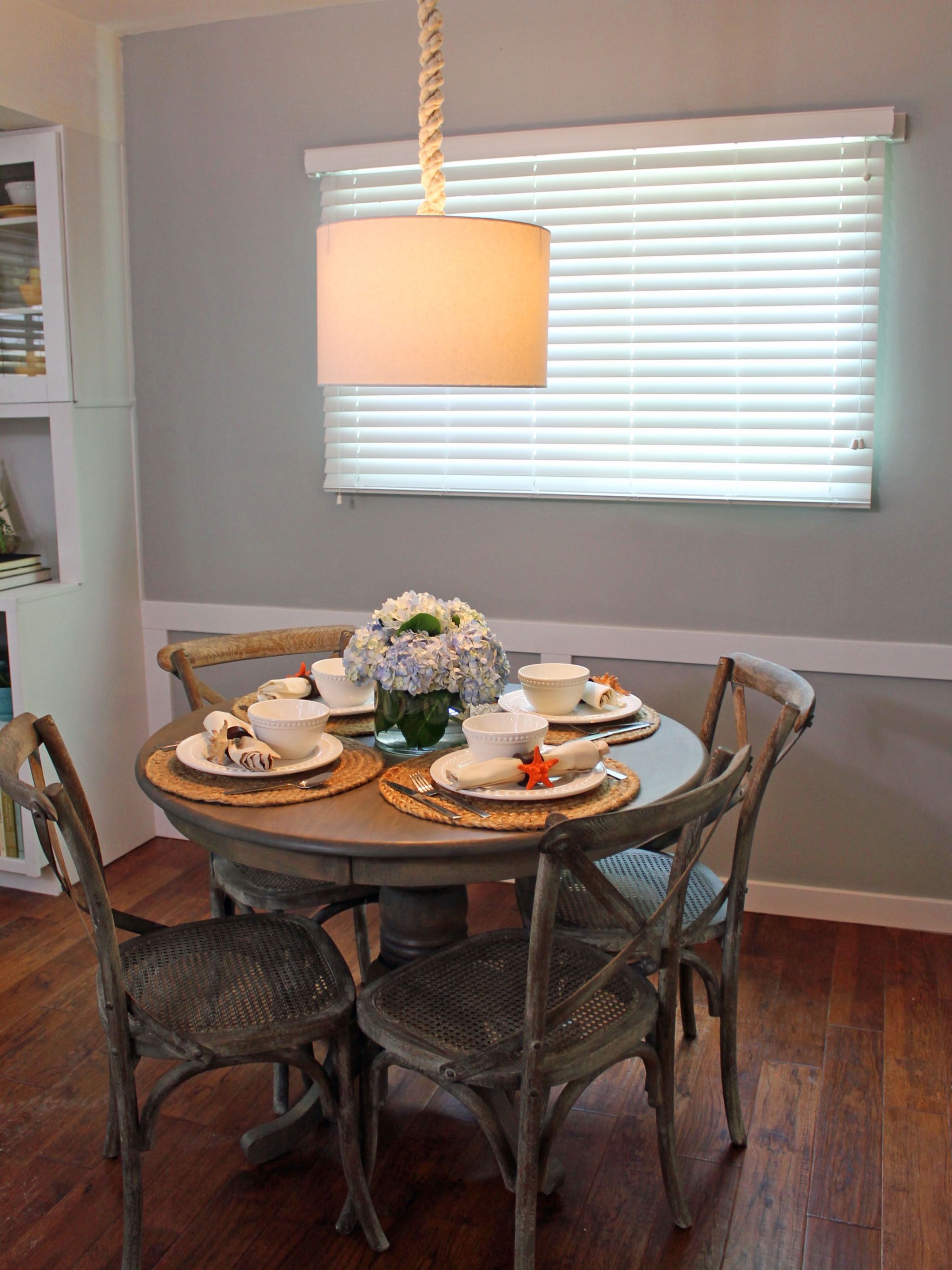 Small Coastal Dining Room With Rustic Table (View 8 of 18)