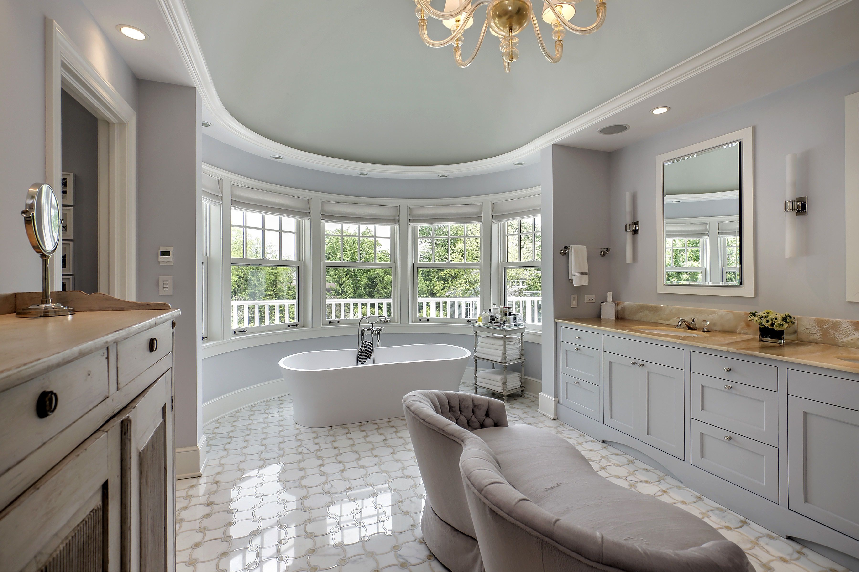 Sophisticated Master Bathroom With Classic Style (View 2 of 25)