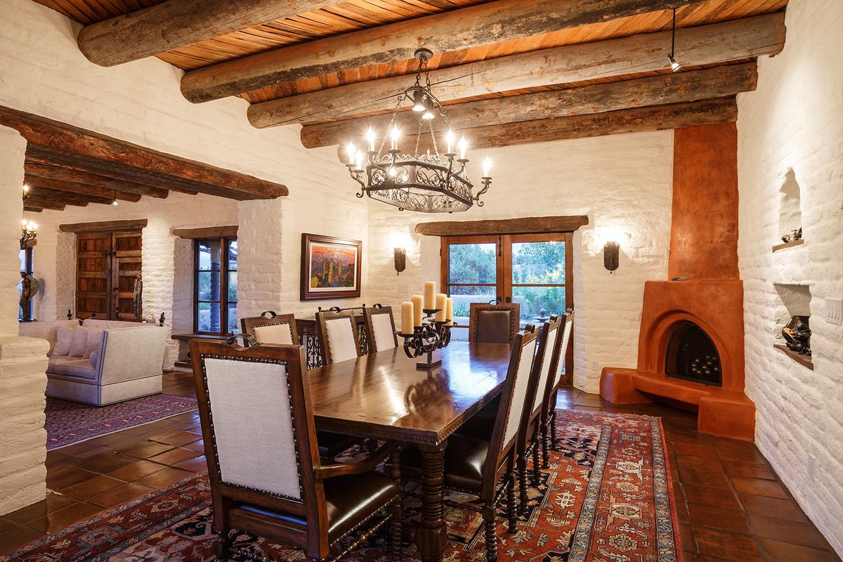 Dining Room Design in Southwest Style