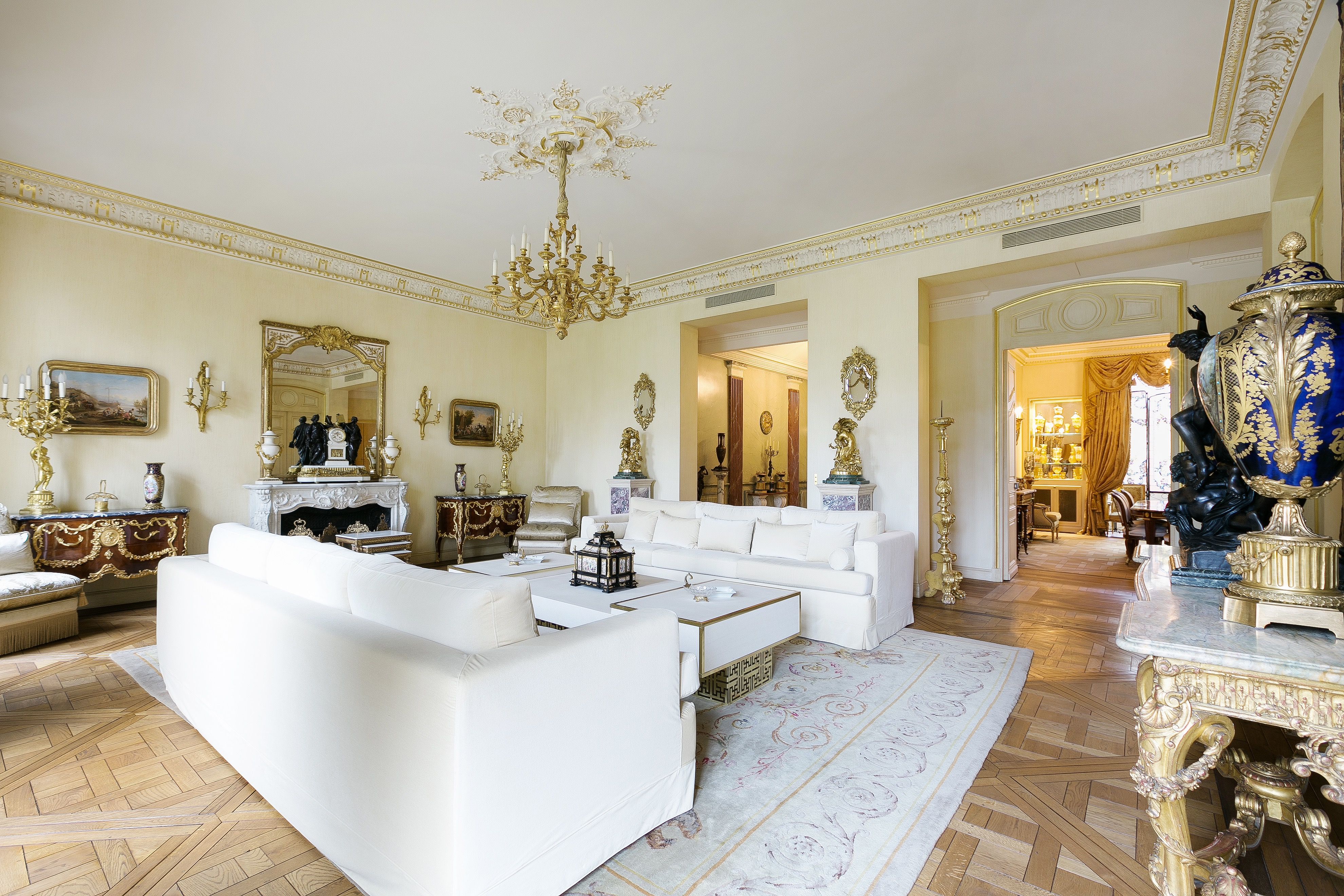 Luxury French Living Room With With Luxurious Gold Details (View 5 of 15)