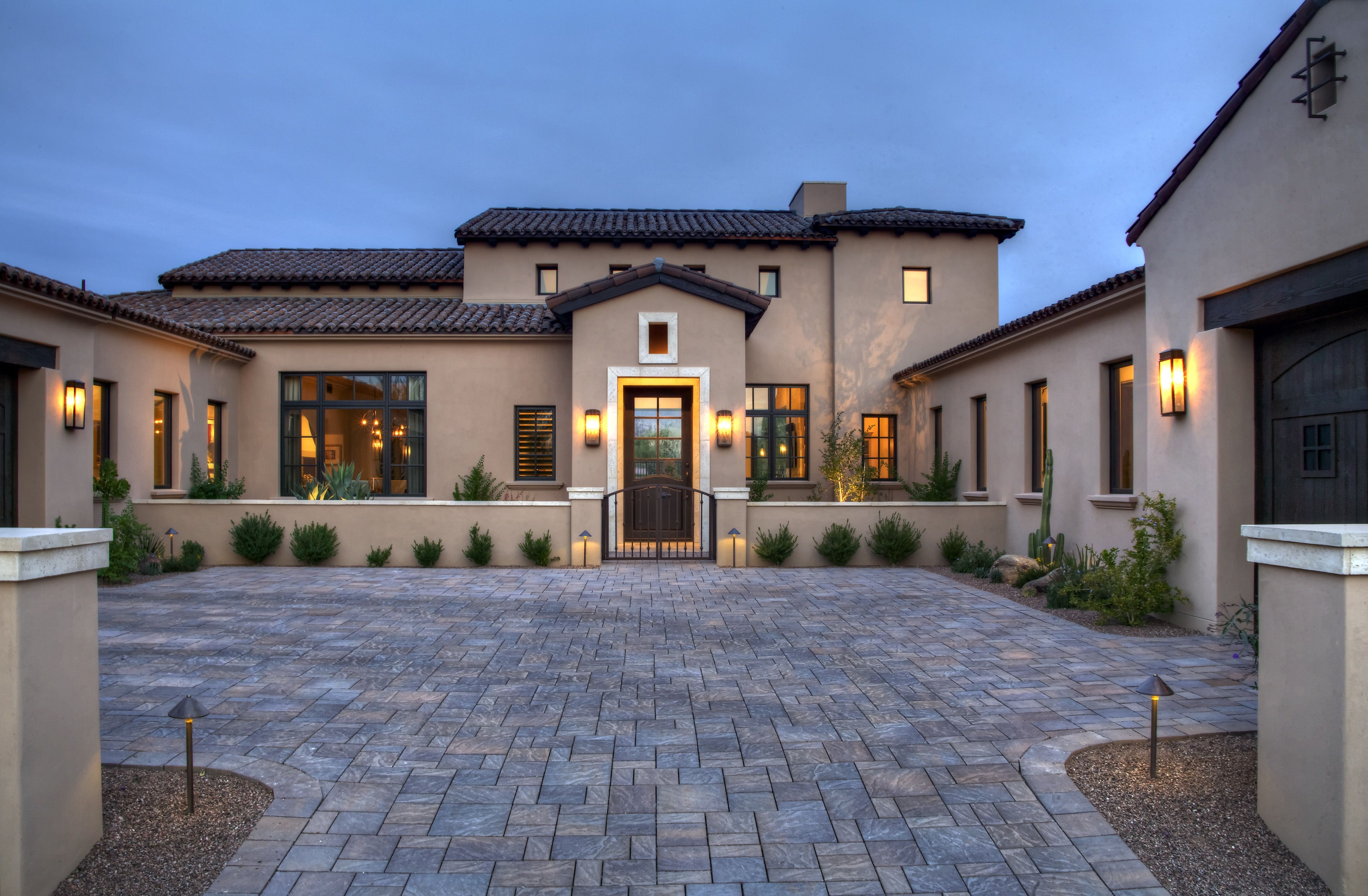 Minimalist Mediterranean Stucco Home With Spanish Tile Rooftop (View 28 of 30)