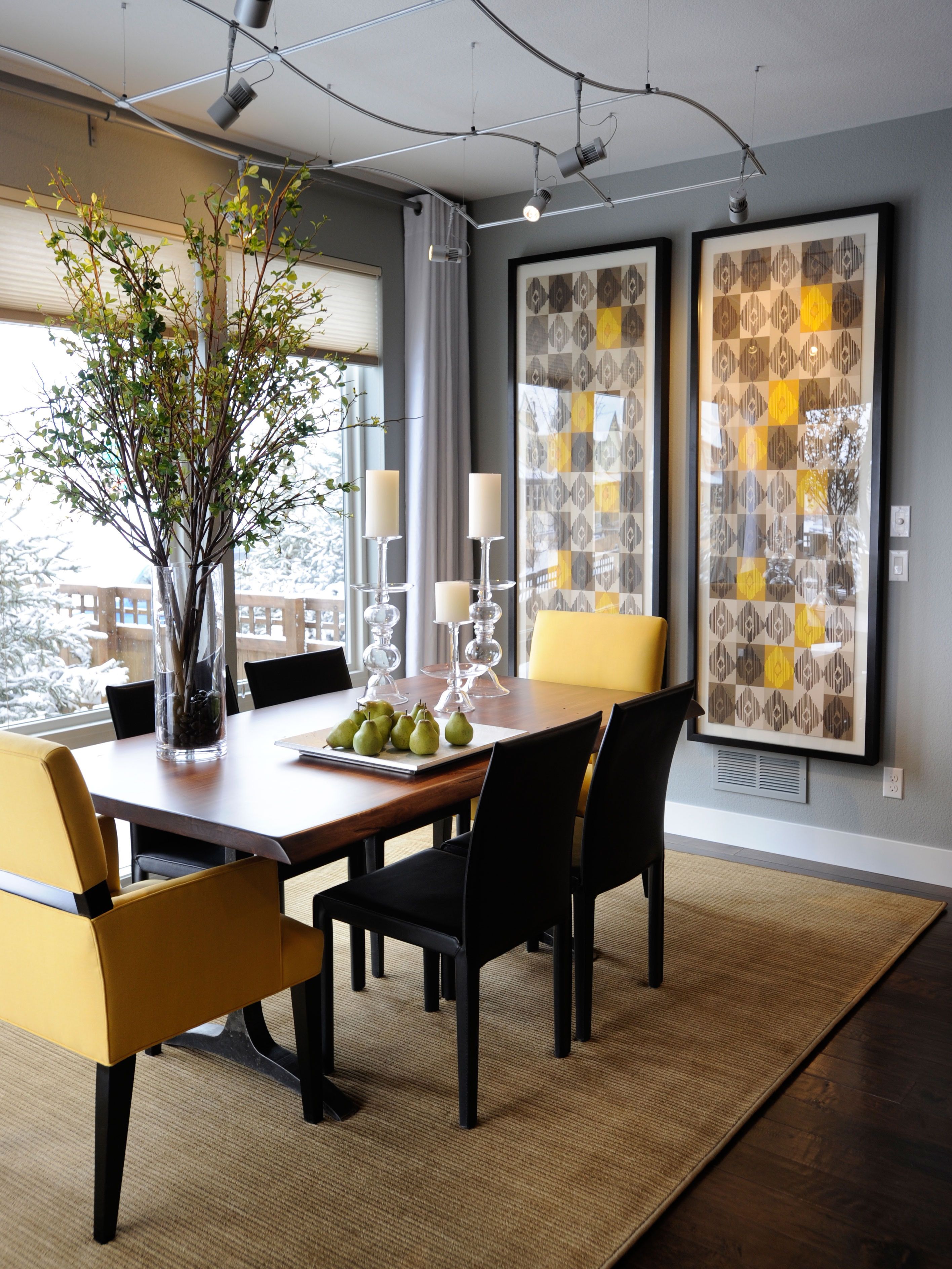 Modern Dining Room With Midcentury Artwork (View 15 of 30)