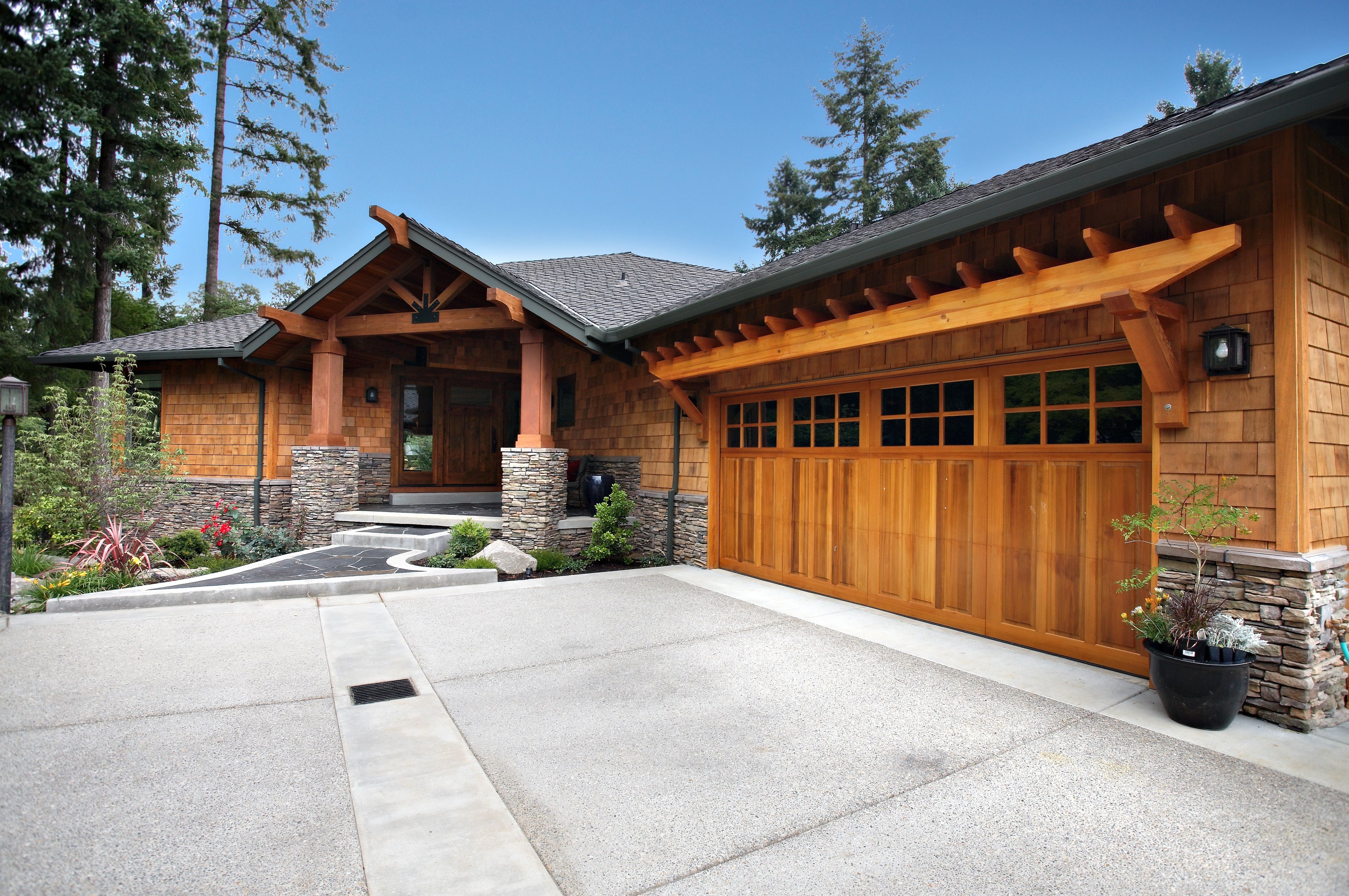 Rustic Wooden Garage Architecture (View 12 of 38)