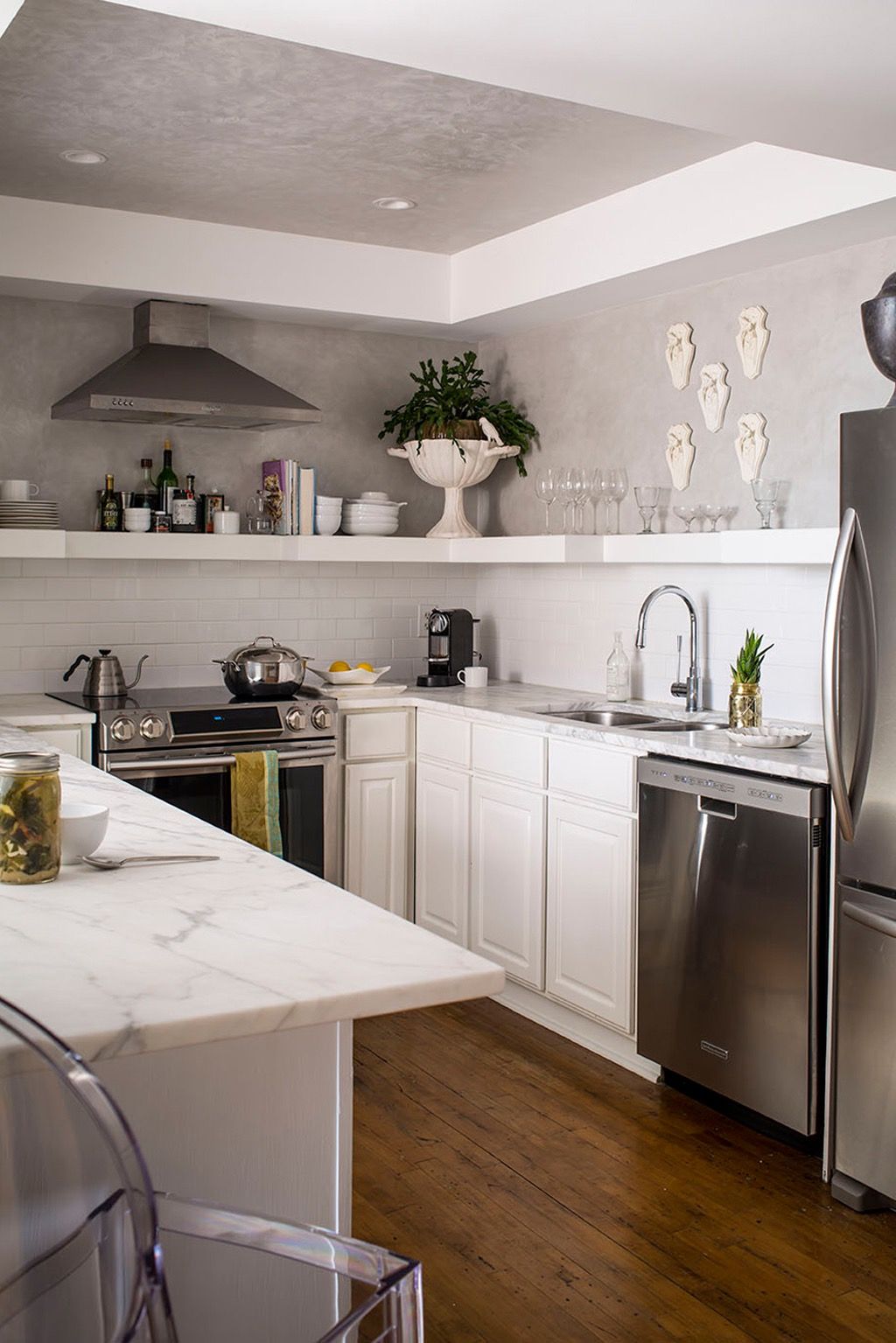 Small-Space Kitchen Interior Decor Tips #17135 | Kitchen Ideas
