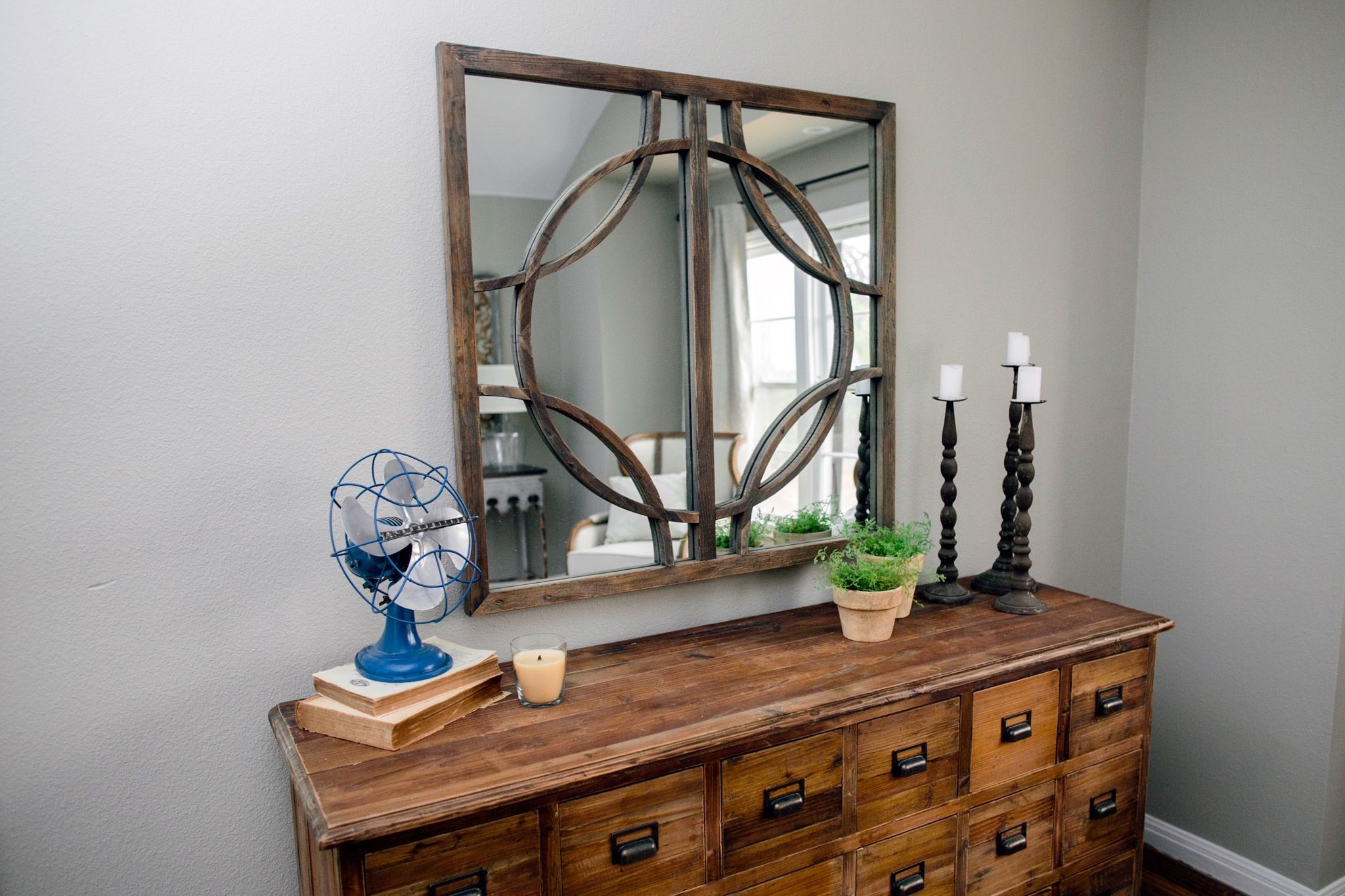 Wooden Vintage Bedroom Mirror And Cabinet Decor (View 18 of 20)