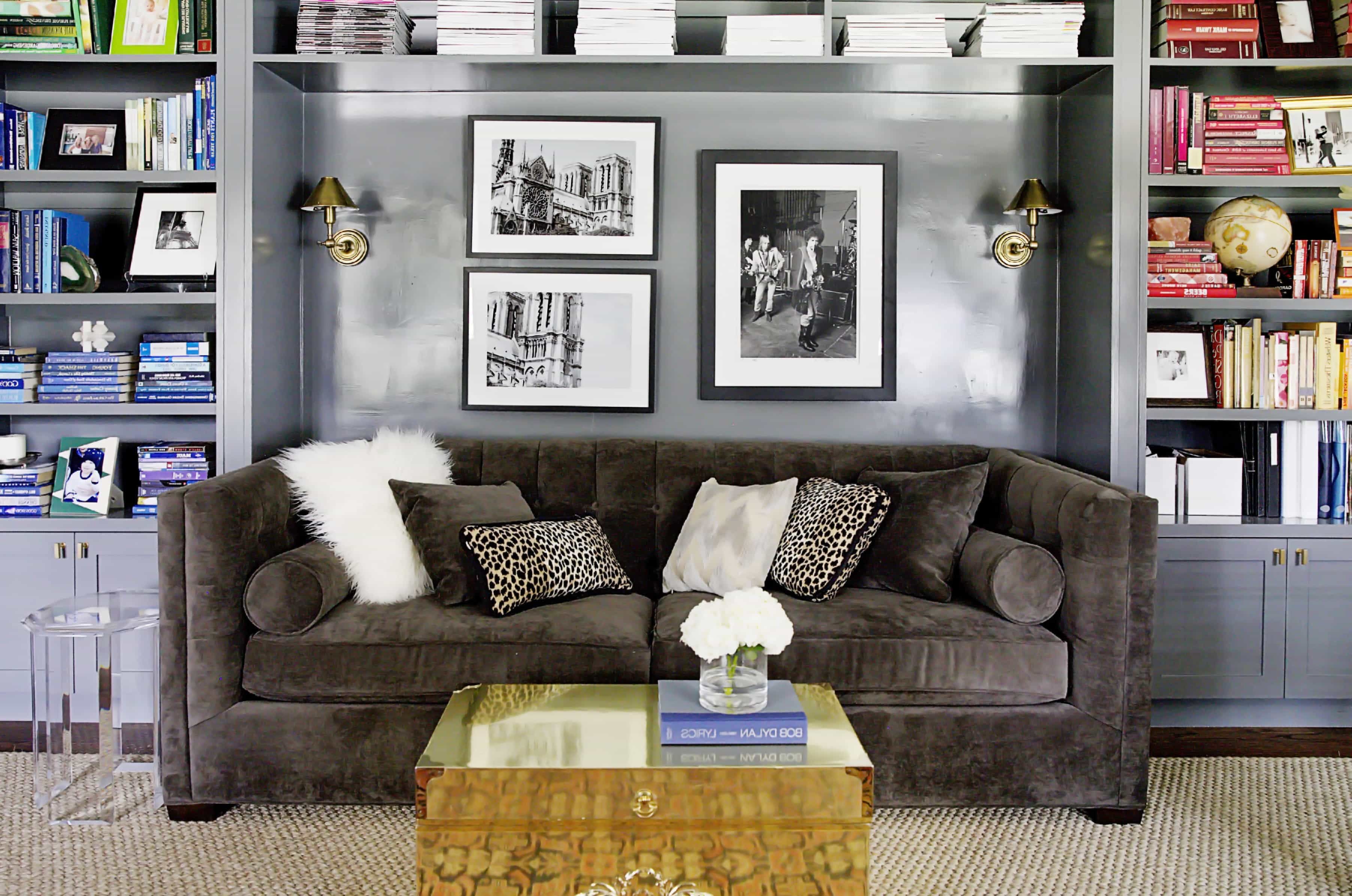 Eclectic Sitting Room With Built In Bookcases (View 15 of 29)