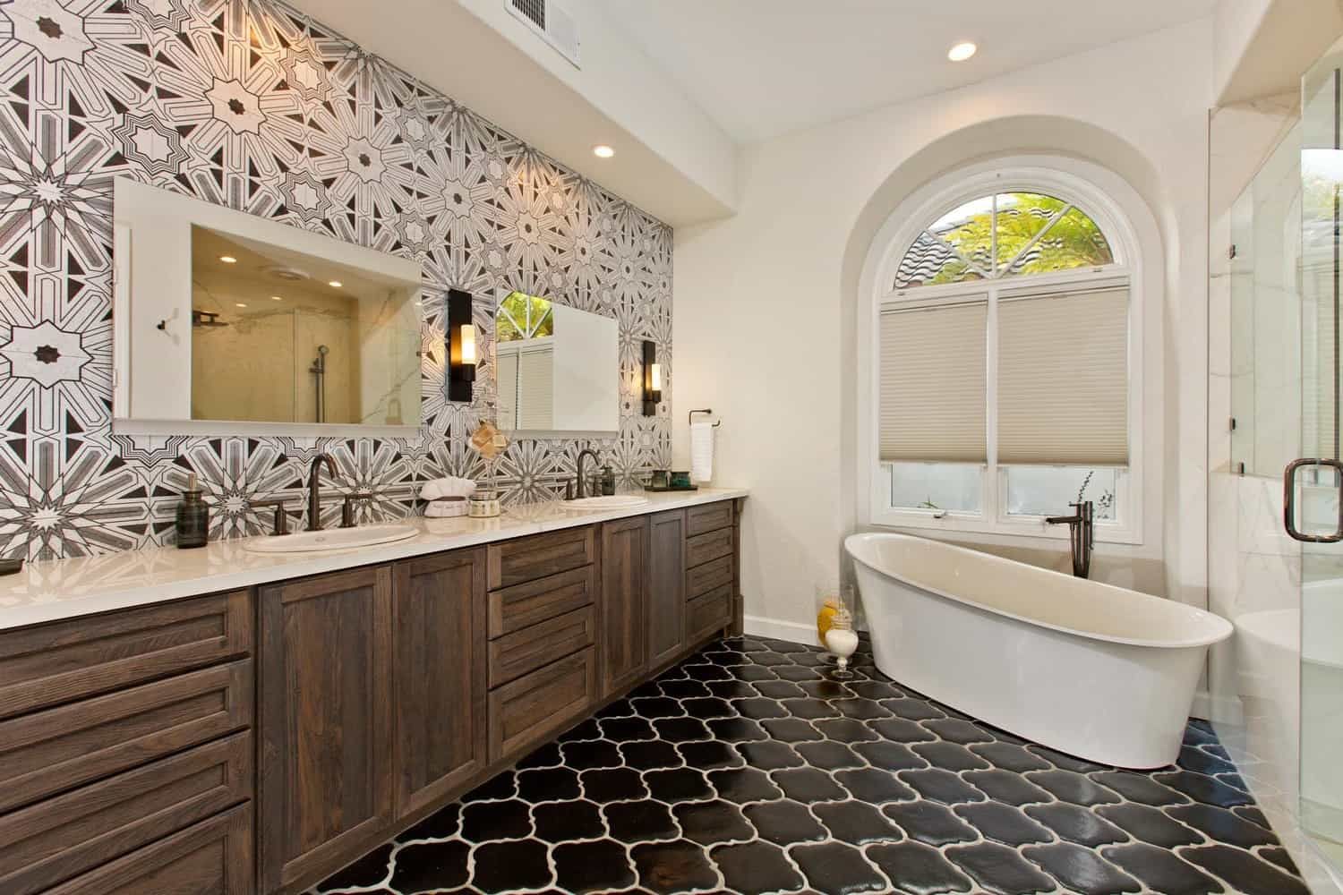 Black And White Tiled Wallpaper For Luxury Bathroom (Photo 10 of 10)