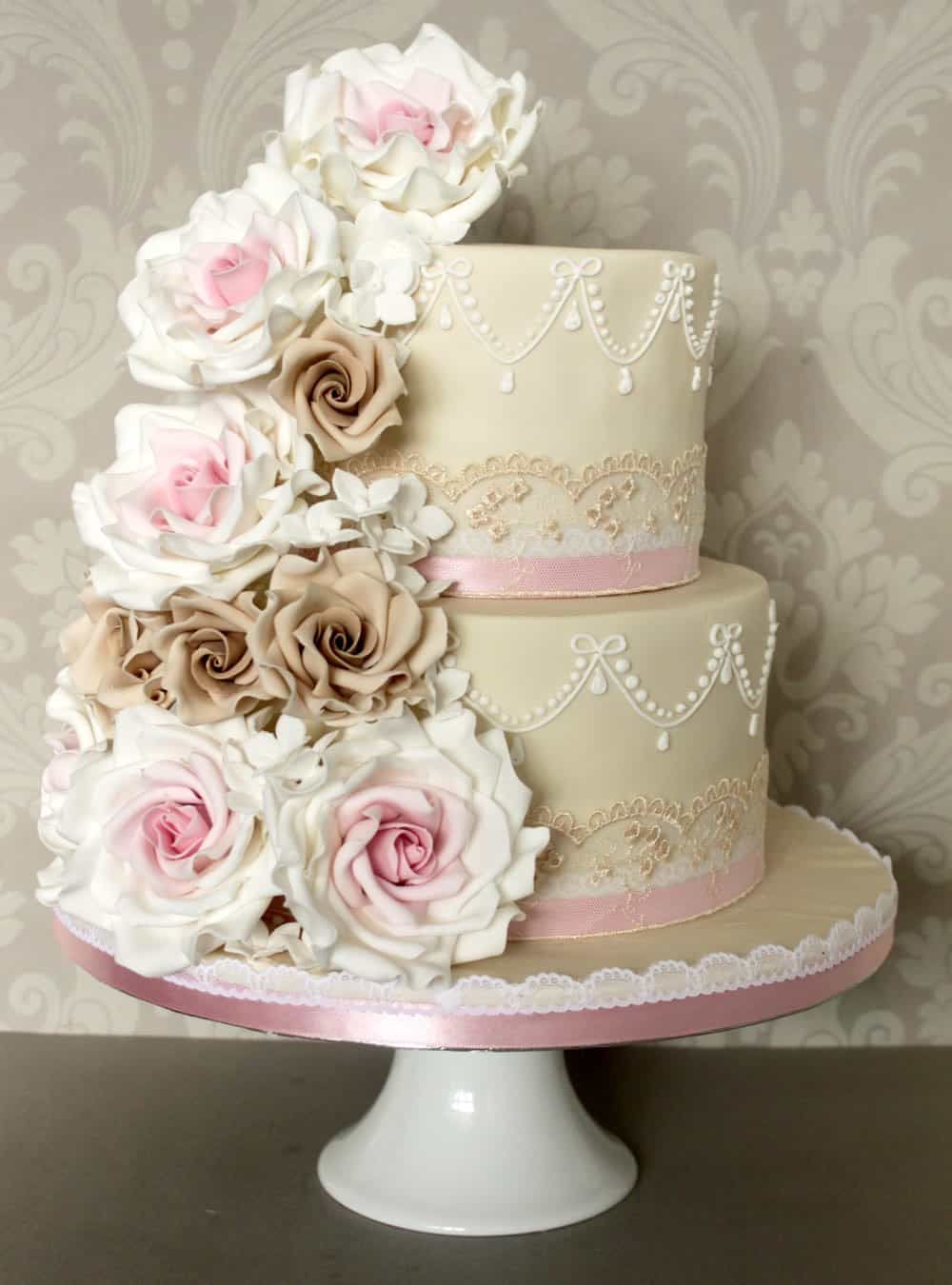 Vintage Floral Wedding Cake (View 8 of 25)