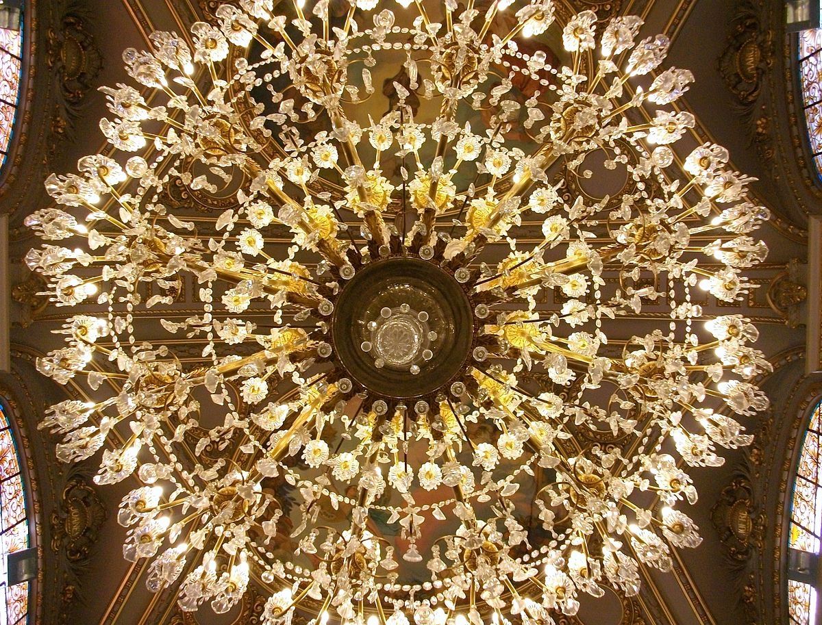 Chandelier Wikipedia Throughout Expensive Chandeliers (View 13 of 15)