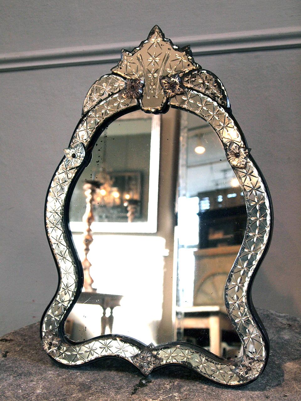 Pretty Venetian Mirror Puckhaber Decorative Antiques Throughout Small Venetian Mirrors (Photo 3 of 15)