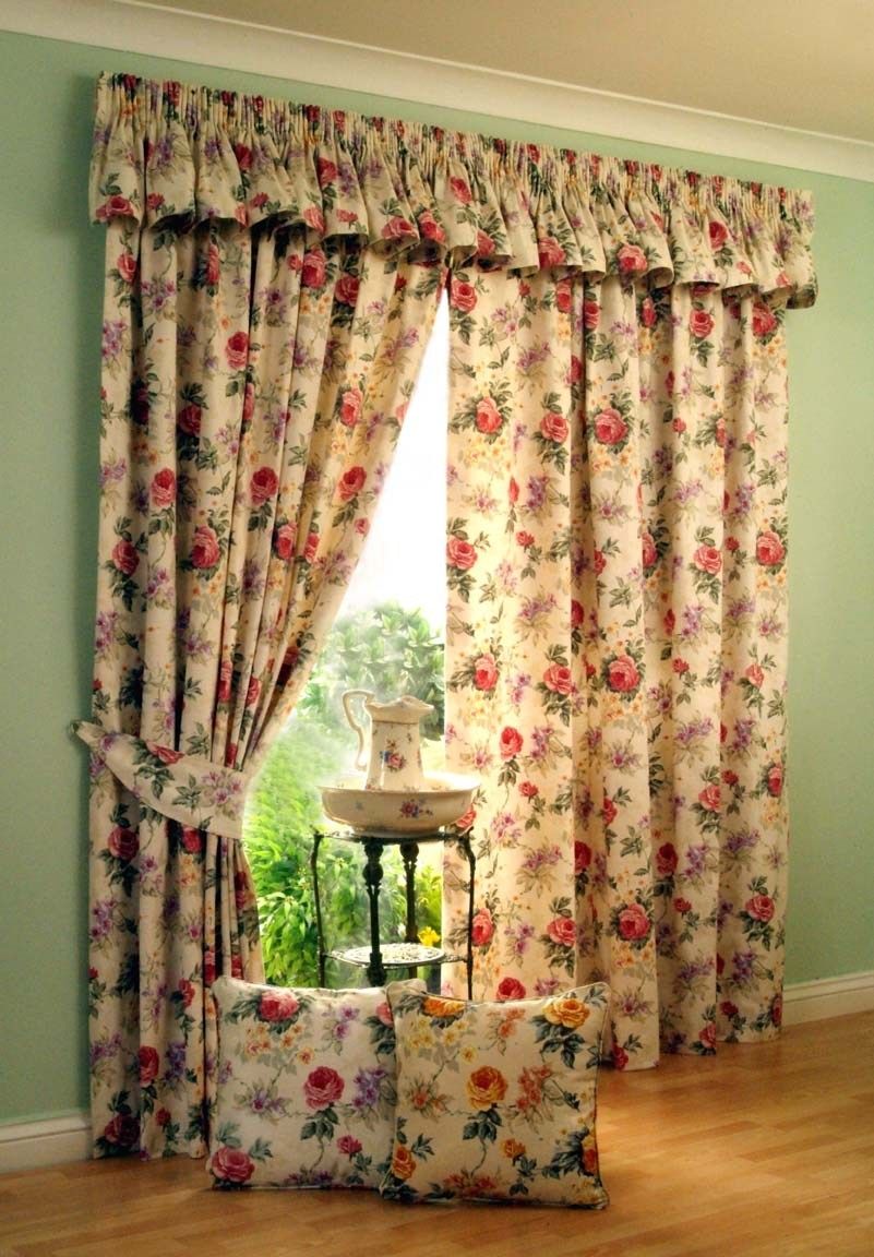 Ready Made Curtains For Bay Windows With Ready Made Curtains For Large Bay Windows (Photo 2 of 15)