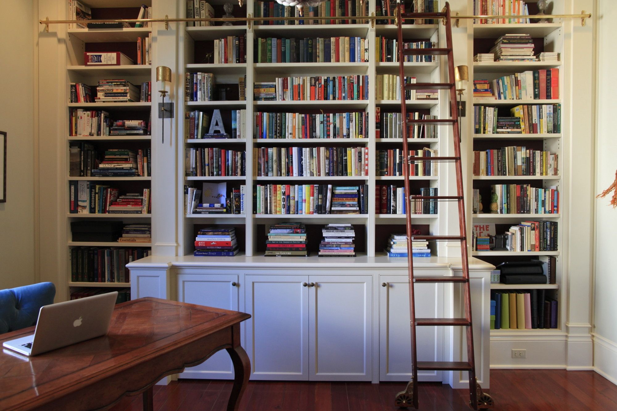 Bookshelf Amusing Bookcase With Cabinet Base Diy Bookcase With Inside Bookcase With Cabinet Base (Photo 3 of 15)