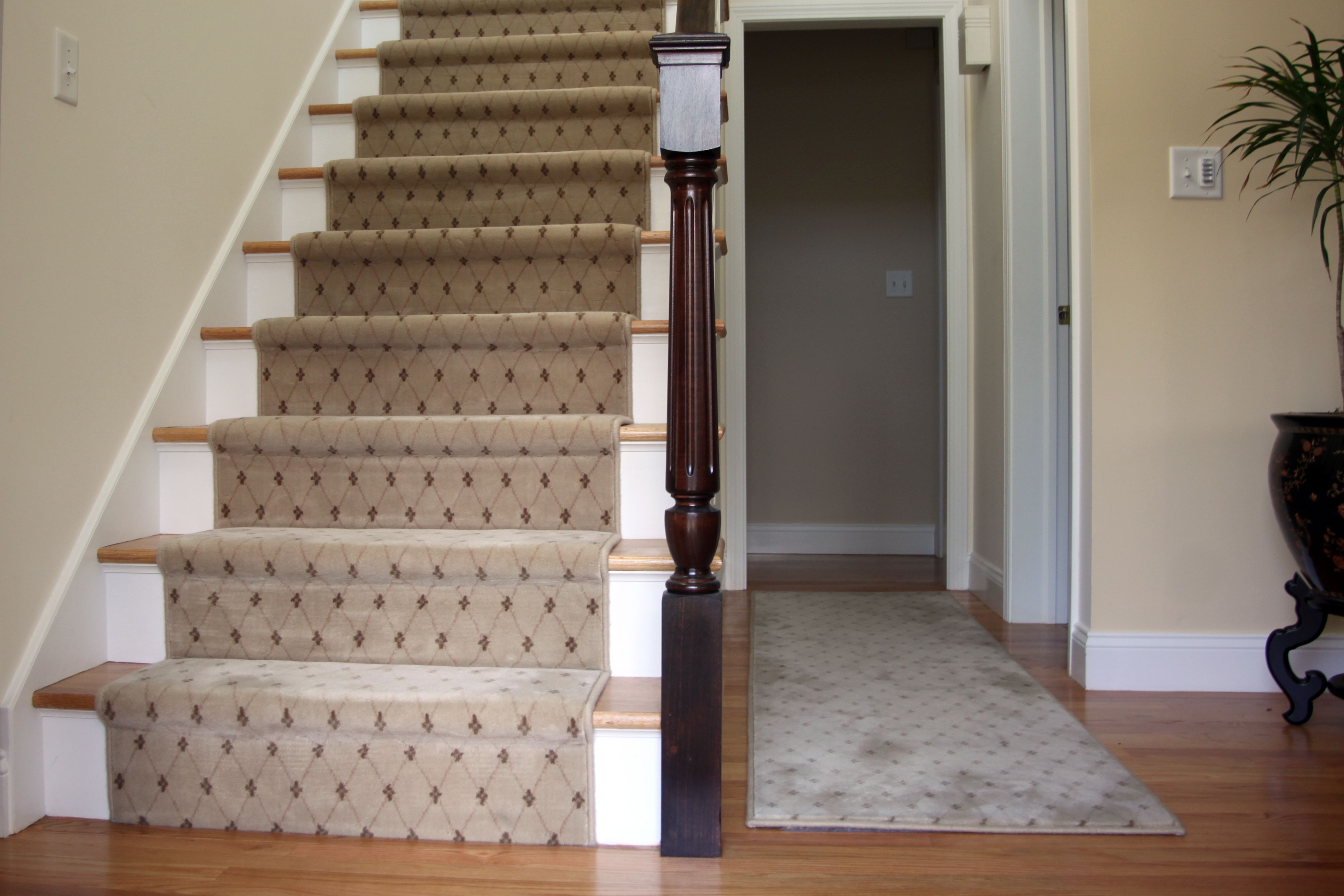 Decor Exciting Carpet Runners For Stairs Decorating Rbilv Within Stair Tread Carpet Runners (View 11 of 15)