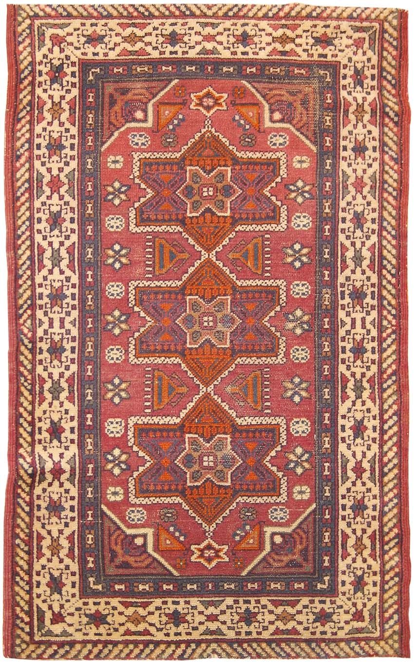 Get A Vintage Look In Your Room With Vintage Rugs Within Vintage Rugs (View 15 of 15)