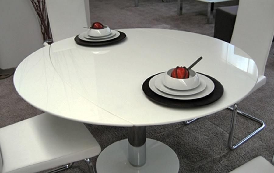 Amazing Windows And Lovely Contrasting Round Dining Table With Large White Round Dining Tables (View 19 of 20)