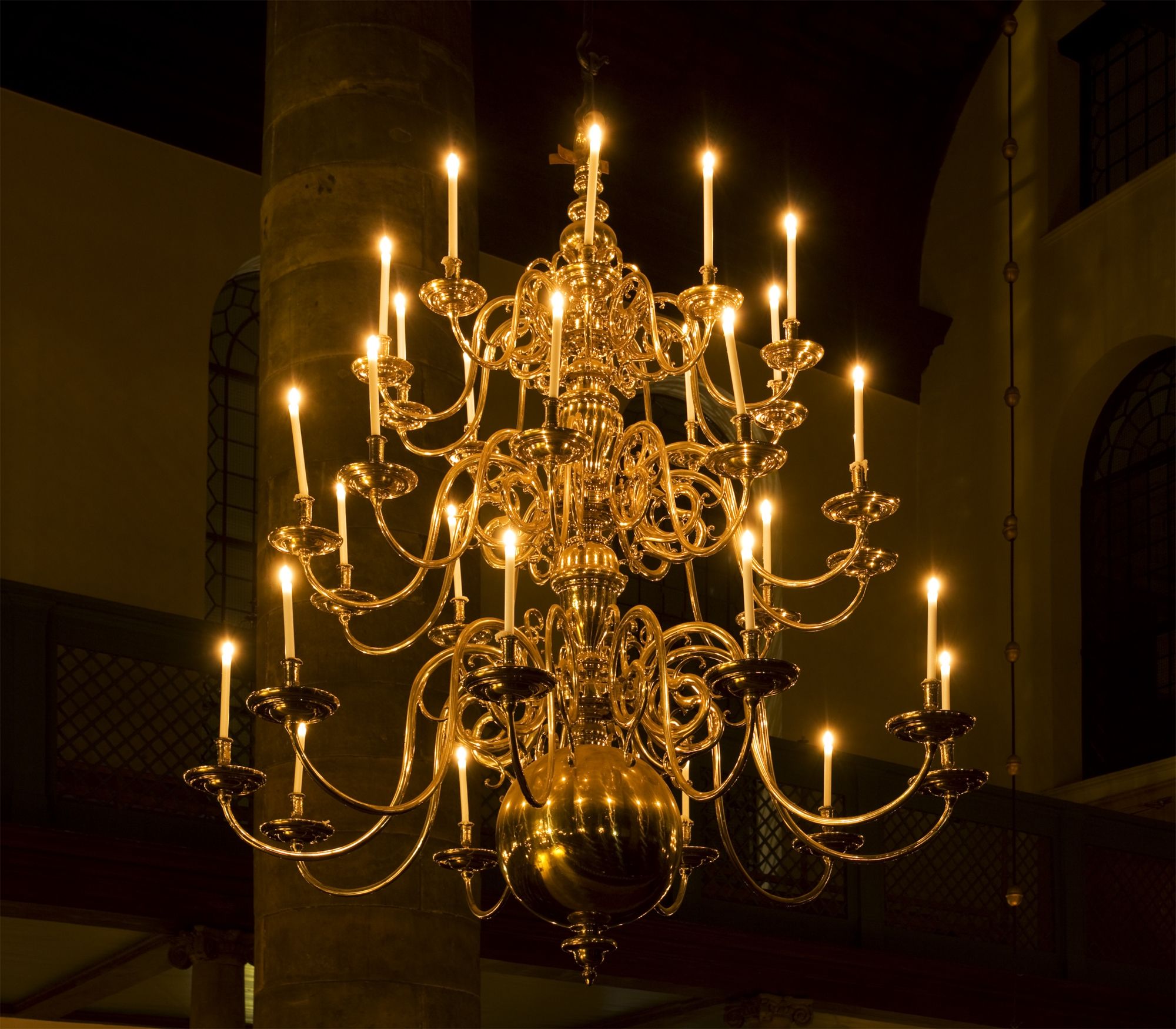 Chandelier Wikipedia For Candle Look Chandeliers (View 21 of 25)