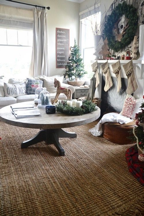 Impressive Latest Rustic Christmas Coffee Table Decors Pertaining To 21 Easy Diy Christmas Decoration Ideas Rustic Style (View 24 of 50)
