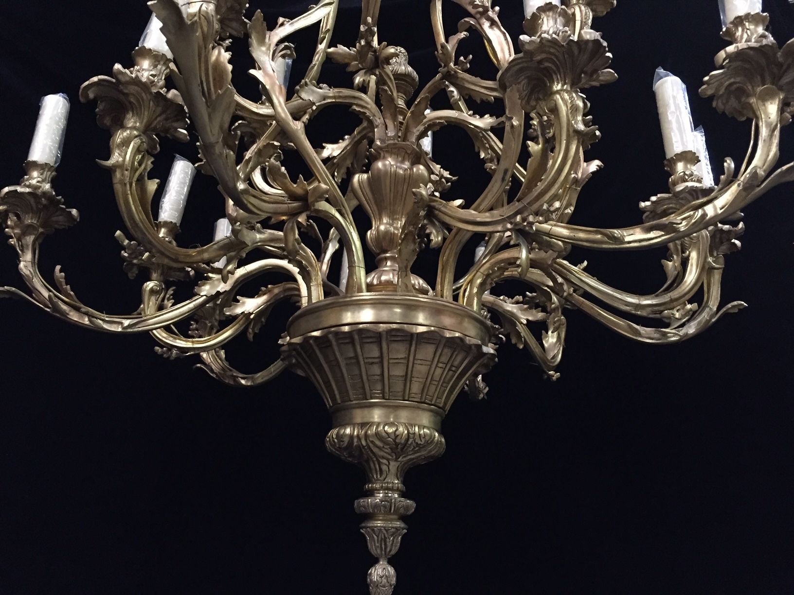 Impressive Pair French Louis Xv Style Bronze 18 Light Chandeliers Pertaining To 7 Light Chandeliers (View 21 of 25)