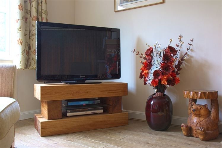 Remarkable Brand New Low Oak TV Stands With Tv Stands Interesting Solid Oak Tv Stand 2017 Design Inspiring (Photo 26 of 50)