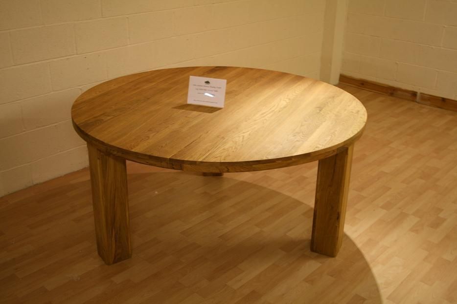 Round Oak Dining Table – Sl Interior Design Throughout Circular Oak Dining Tables (View 3 of 20)